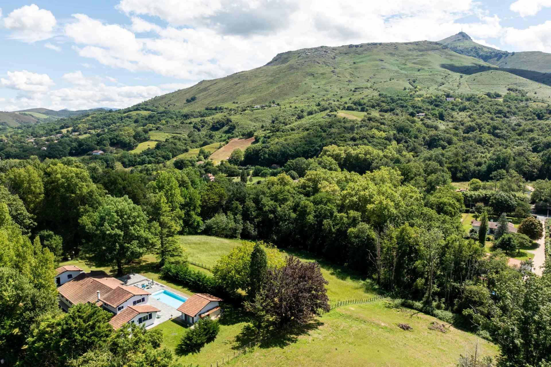 0e83d9105a4738cd5eb607738a53d349 027e325230 1920 original - Attribut alt par défaut.