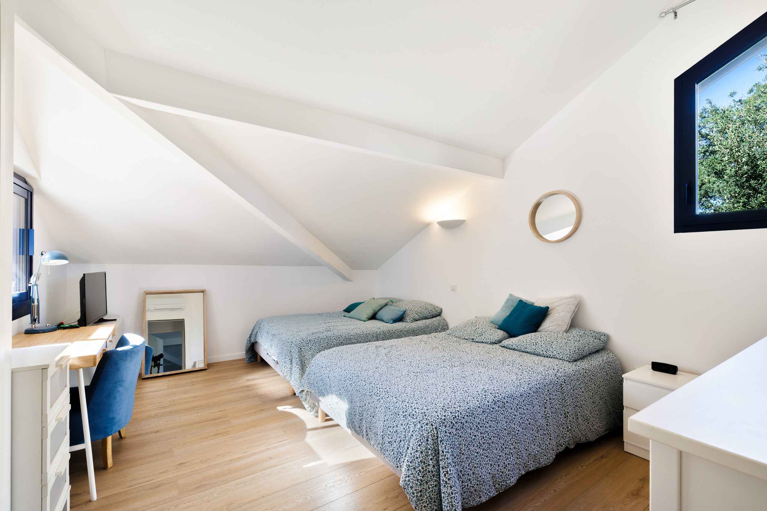 1765465588756c37953c4a7086abd1e5e7f27947b6 - Attribut alt par défaut.