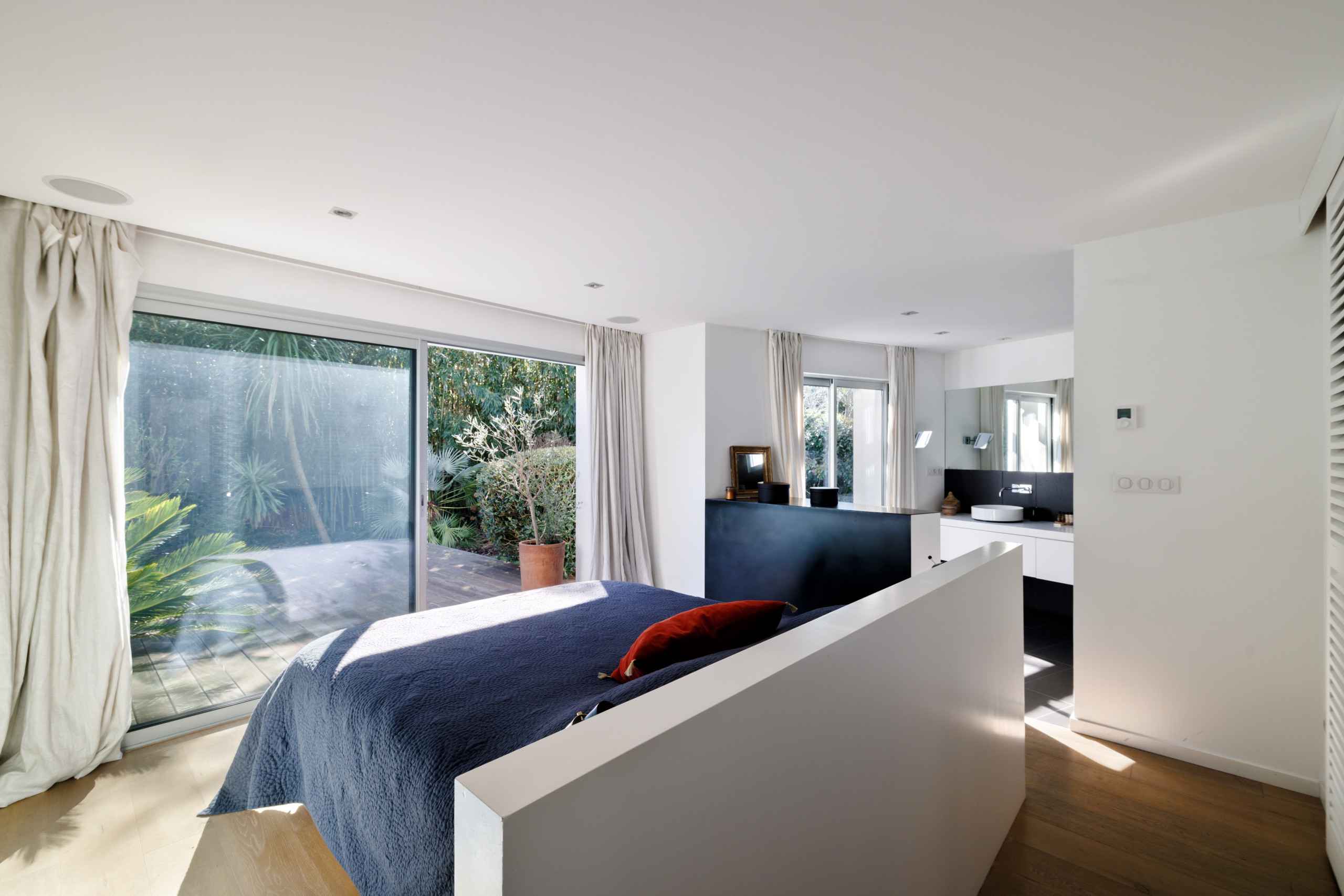 1710149297dc6aa6744ab06b80630b7f3ee976a3df - Translation missing: en.helpers.application.image_tag.default_alt