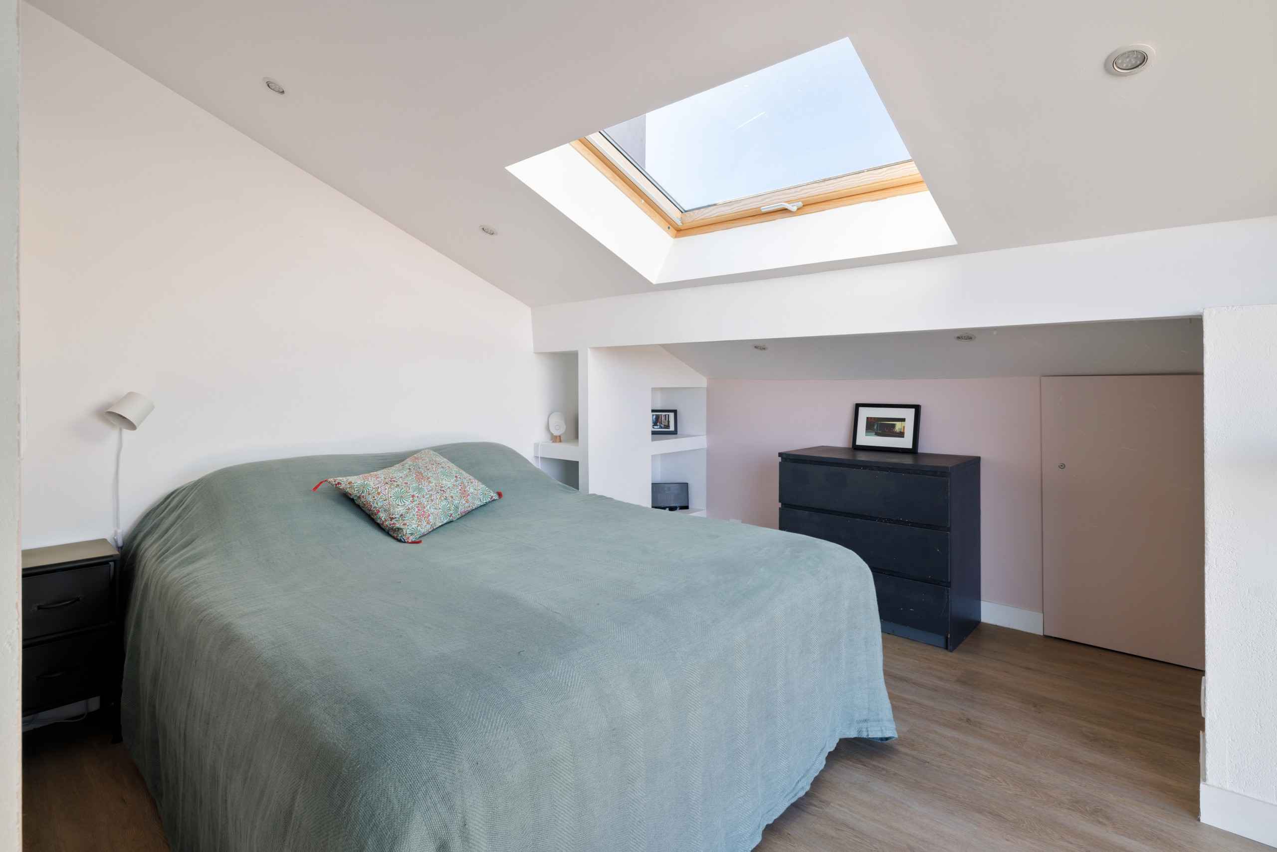 1710149324aa438f389c3866d426f0d7ea5f0316a6 - Translation missing: en.helpers.application.image_tag.default_alt