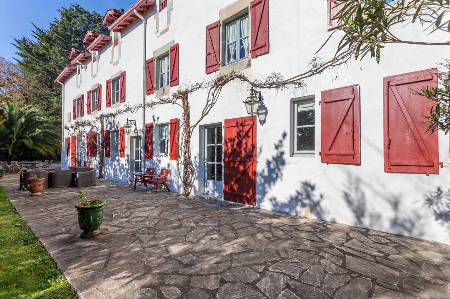 171042683096b3d2b03d03d265b386e665d1956ca2 - Attribut alt par défaut.