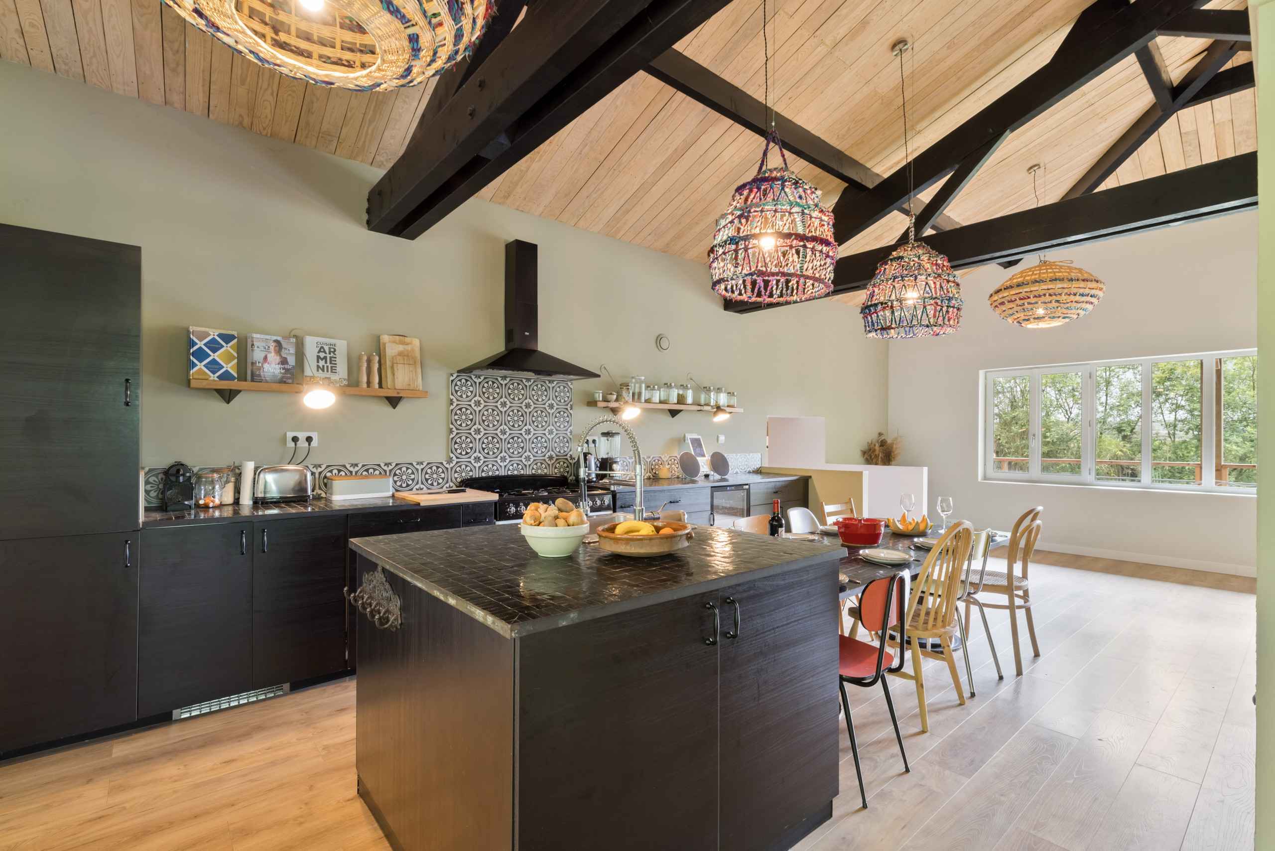 1653477395c73675cd2234a1830e0b2fc1893c2479 - Translation missing: en.helpers.application.image_tag.default_alt