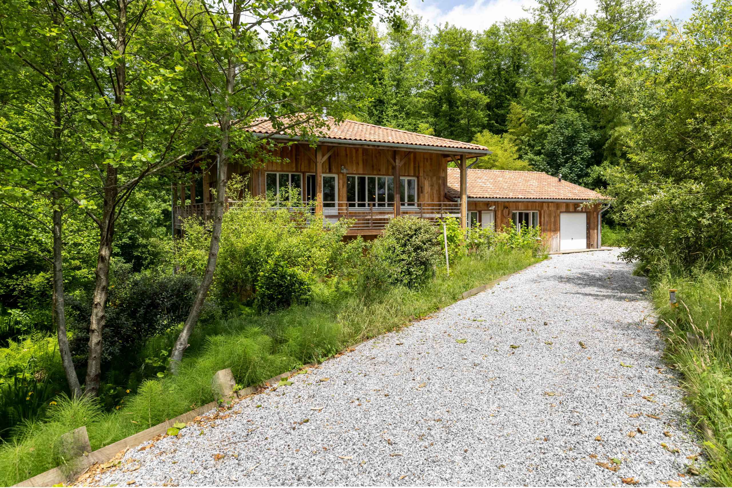 165347745194e6bbdc4e4a0d80a74c77815787acad - Translation missing: en.helpers.application.image_tag.default_alt