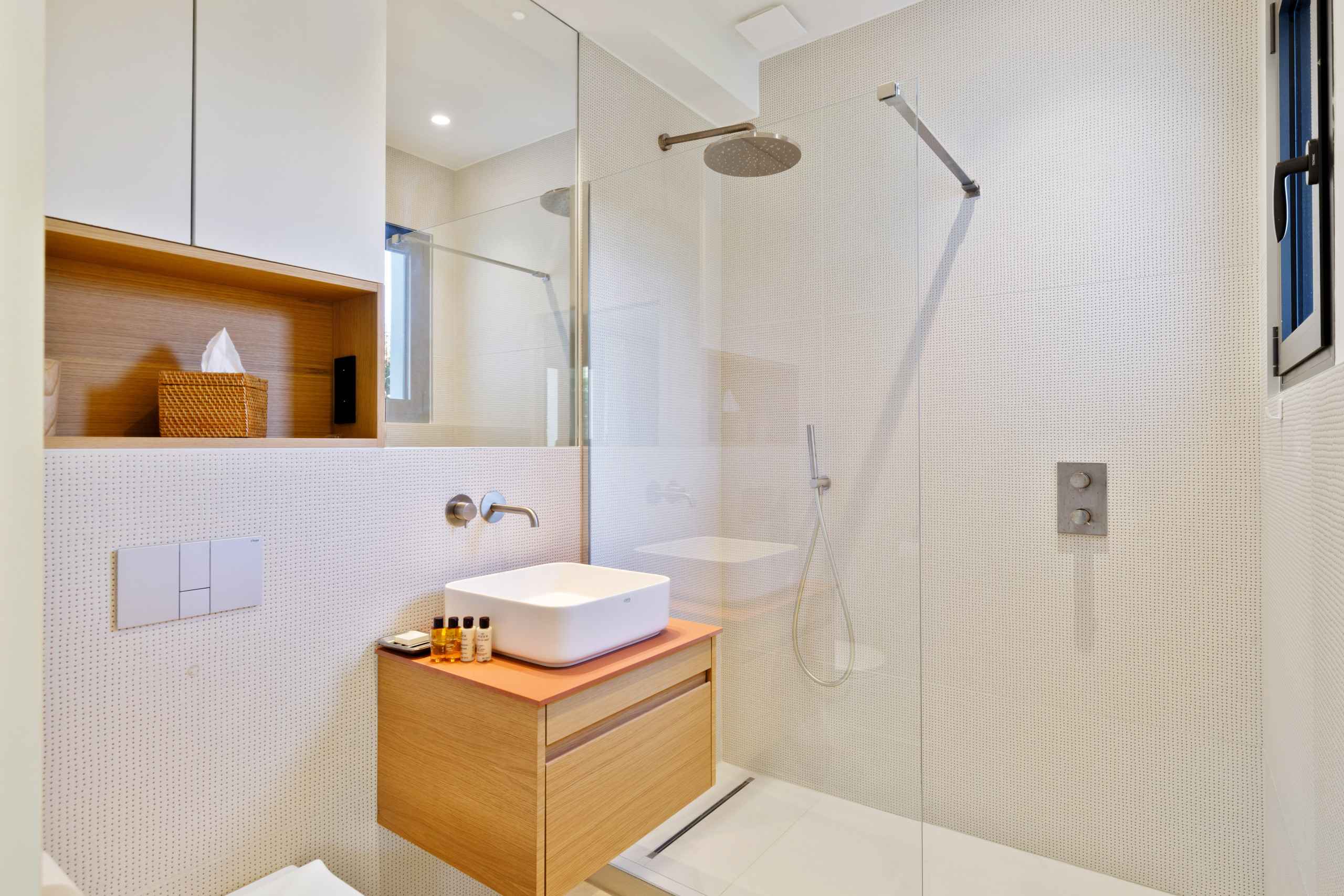 1700151139b398311fb8dfa81395c26053d68a0687 - Translation missing: en.helpers.application.image_tag.default_alt