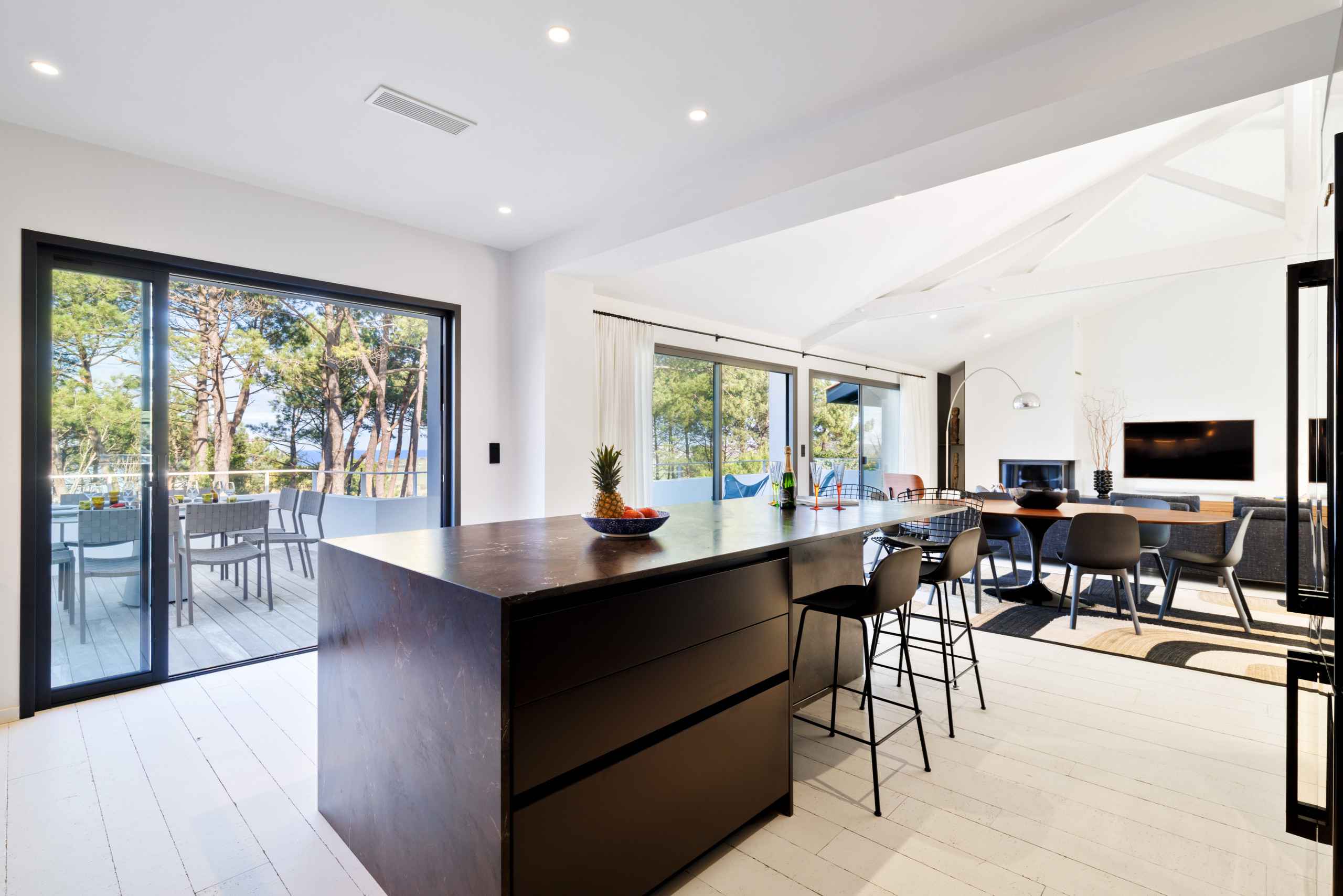 17001510873219853148426491ab7ce35485ed3b09 - Translation missing: en.helpers.application.image_tag.default_alt