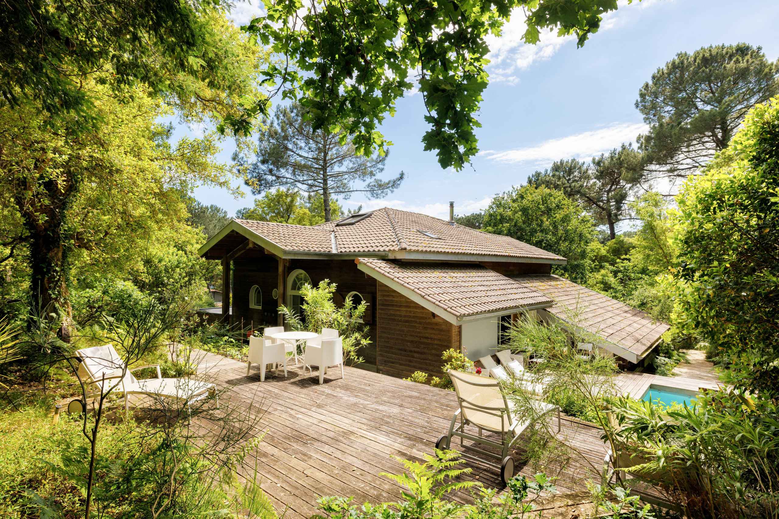 17175152524ff4fec0365fc09ab31e009bb3427bd2 - Attribut alt par défaut.