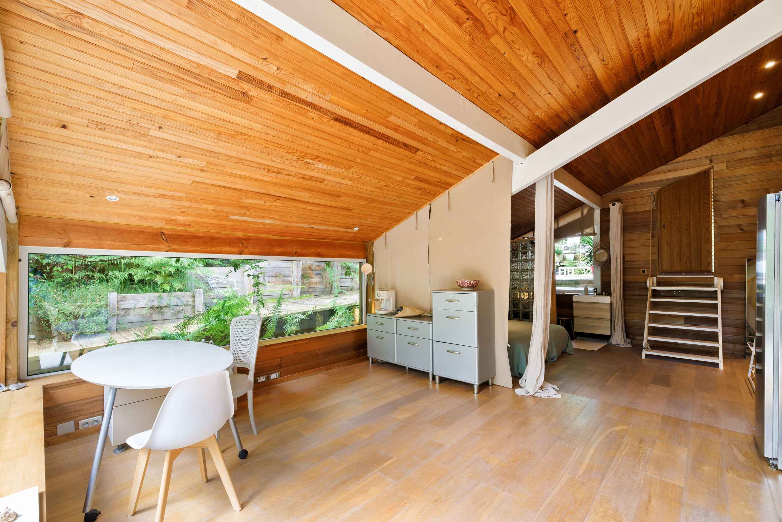 171768415540b62cd867ea4add917cafd288c1165c - Attribut alt par défaut.