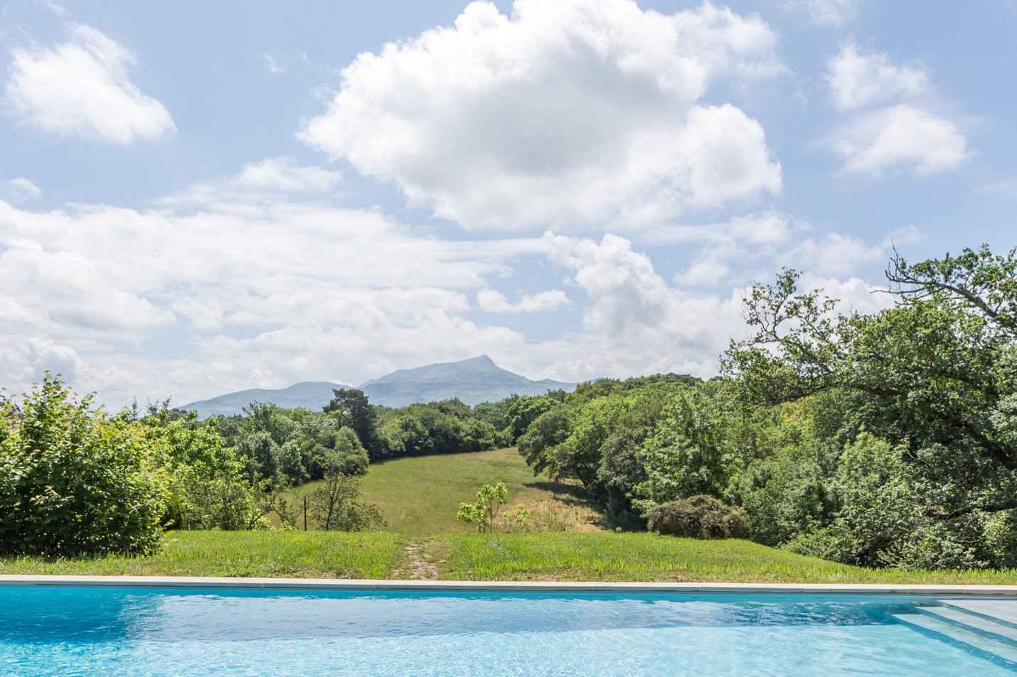 1616680449089d92fc77df66029246cffd2d7aef32 - Attribut alt par défaut.