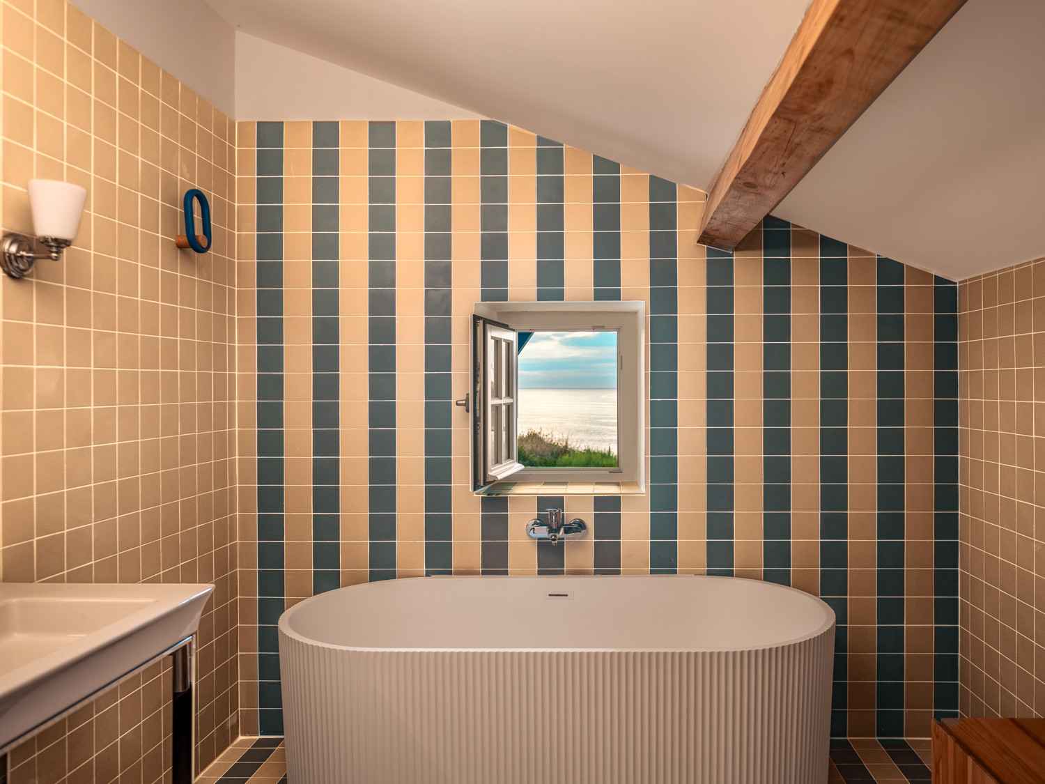 1763135125769d487a6658963ed87d558598fd74d3 - Attribut alt par défaut.