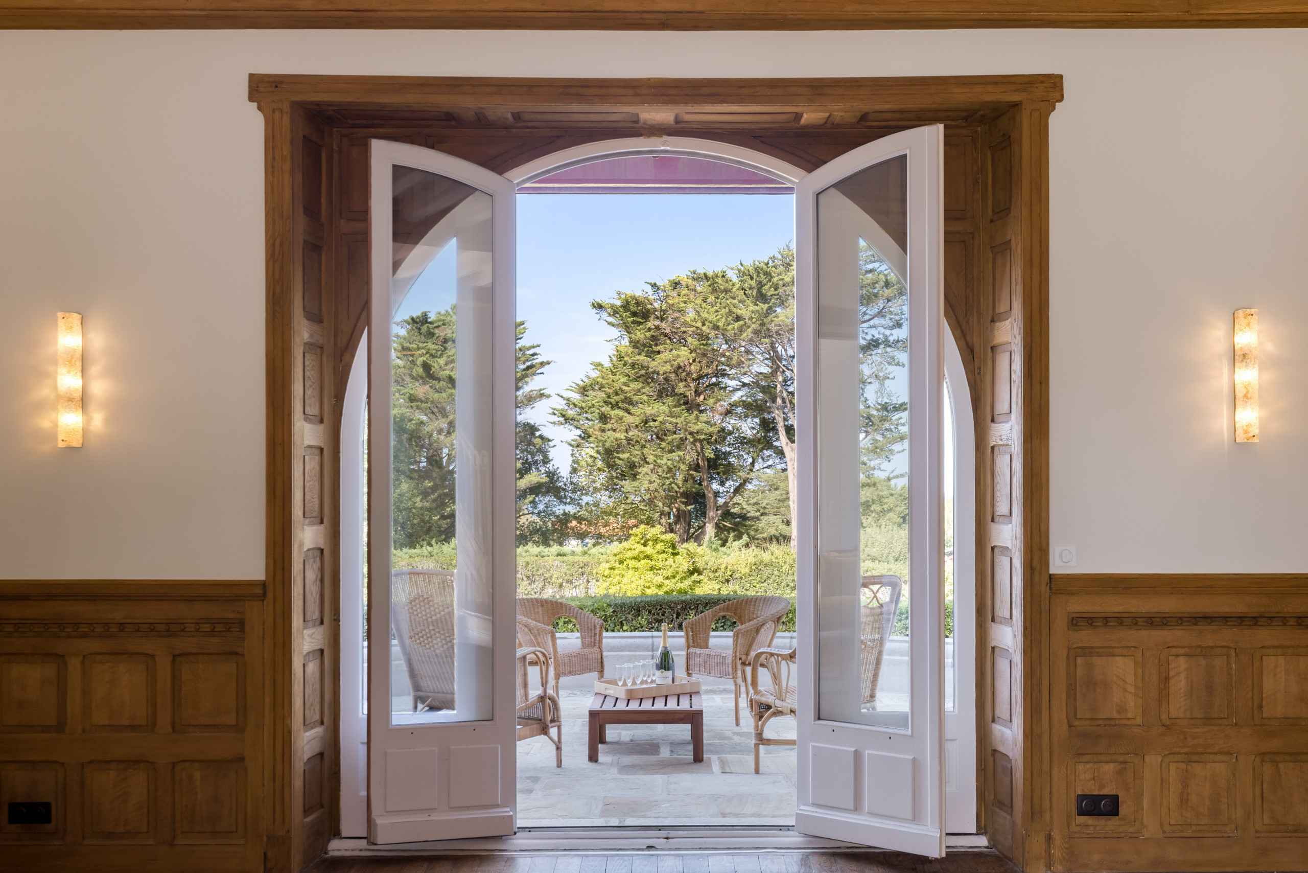 1666618490f60f67af643a9f5bfd830ddb95c2b9a2 - Attribut alt par défaut.