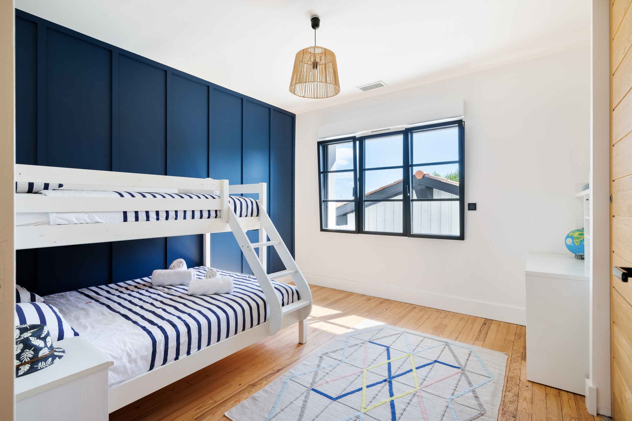 174541553246a579fab58f995d55bf29556269052a - Attribut alt par défaut.