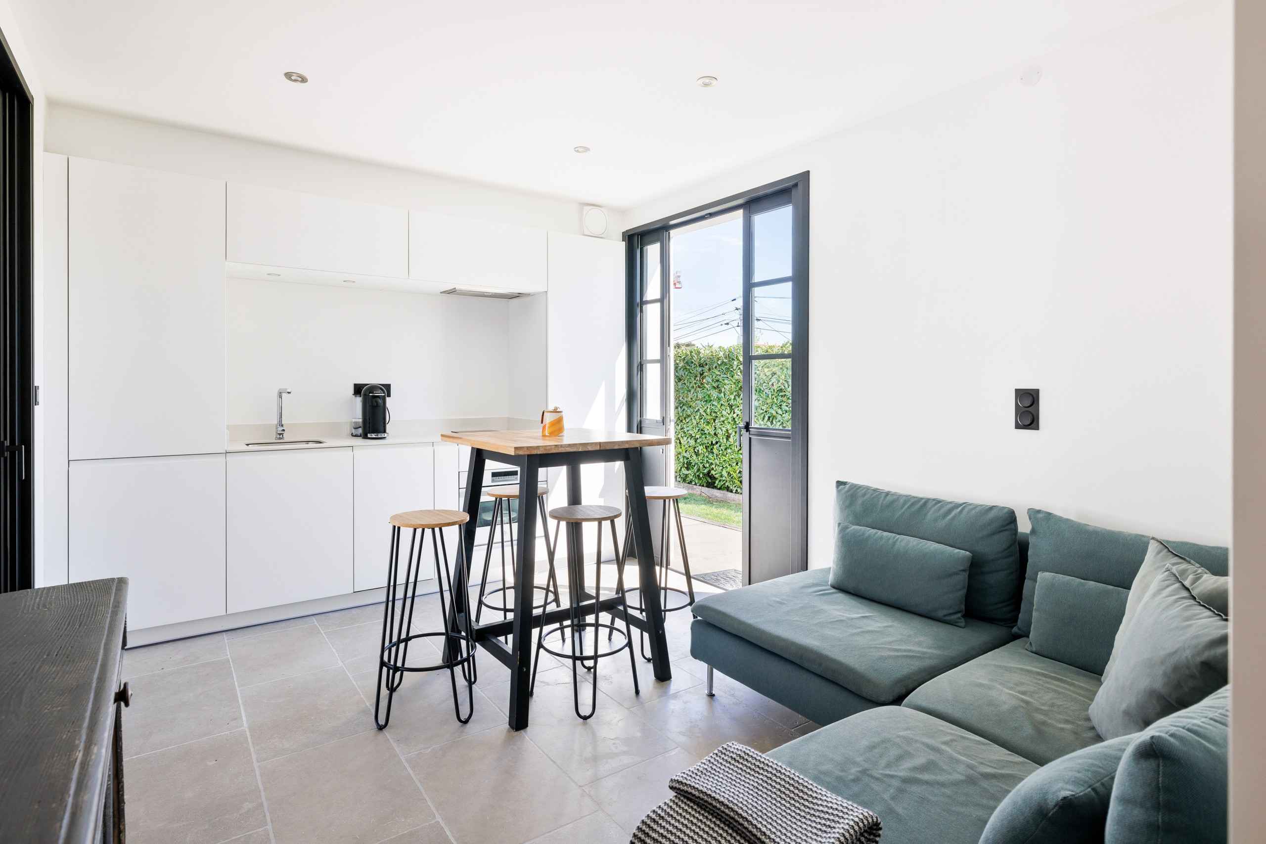 174541549080881c8093167aa43f45d910c7cc3b86 - Attribut alt par défaut.