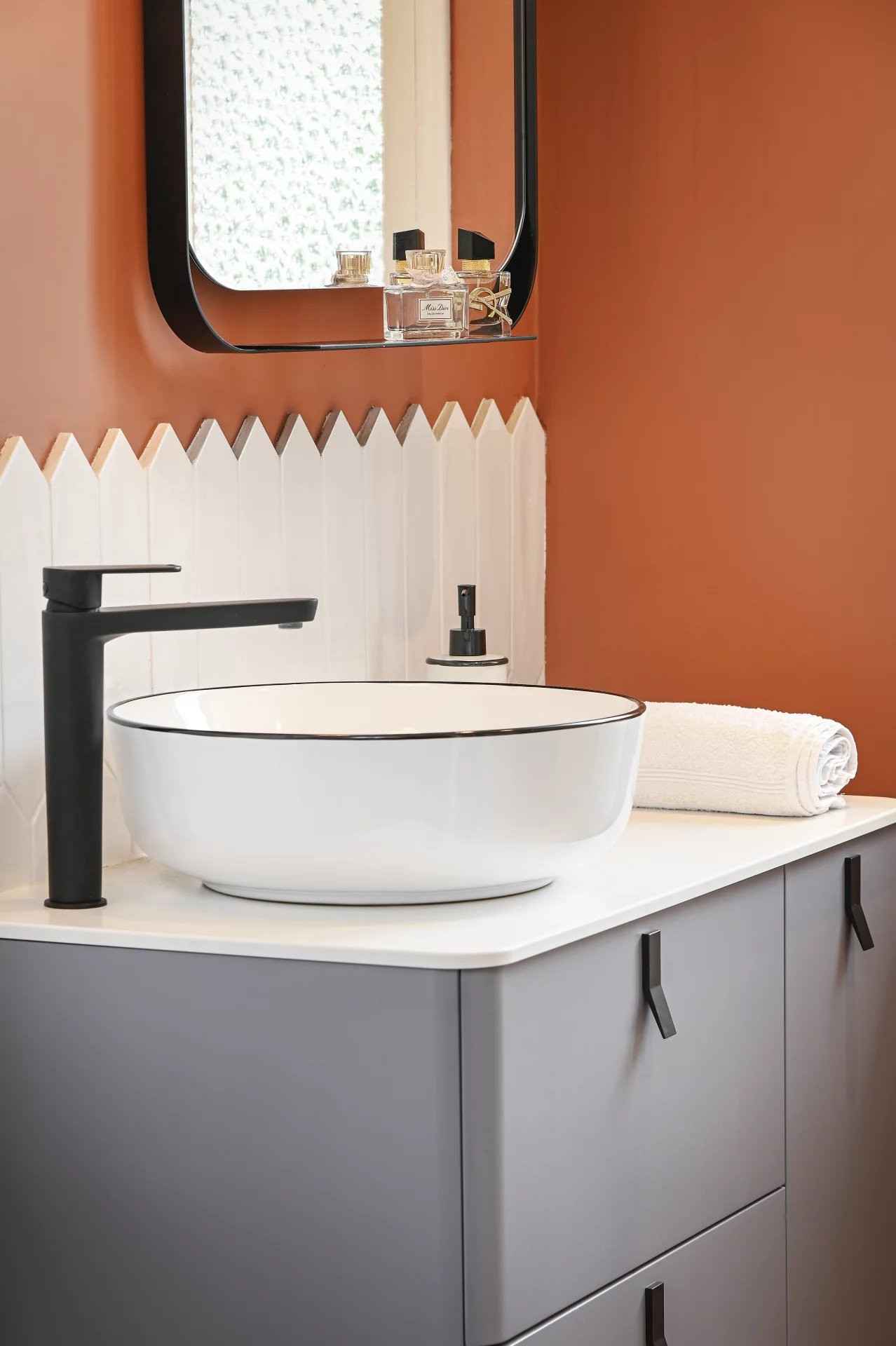 1773494282479fcdc6affe16ad9787460aceebece9 - Translation missing: en.helpers.application.image_tag.default_alt