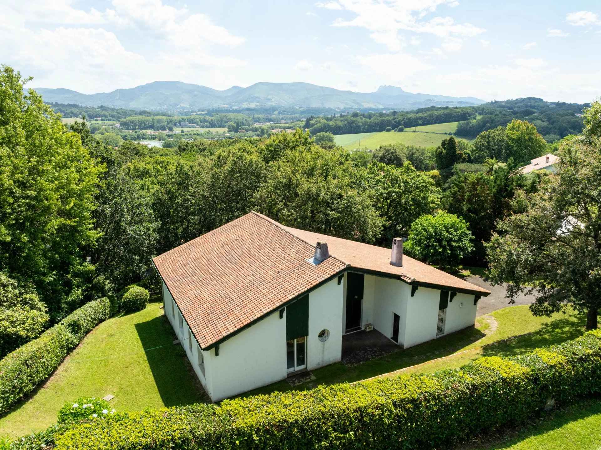 B98b26419fb44659b7aad20b6158012f 08a708b90c 1920 original - Attribut alt par défaut.