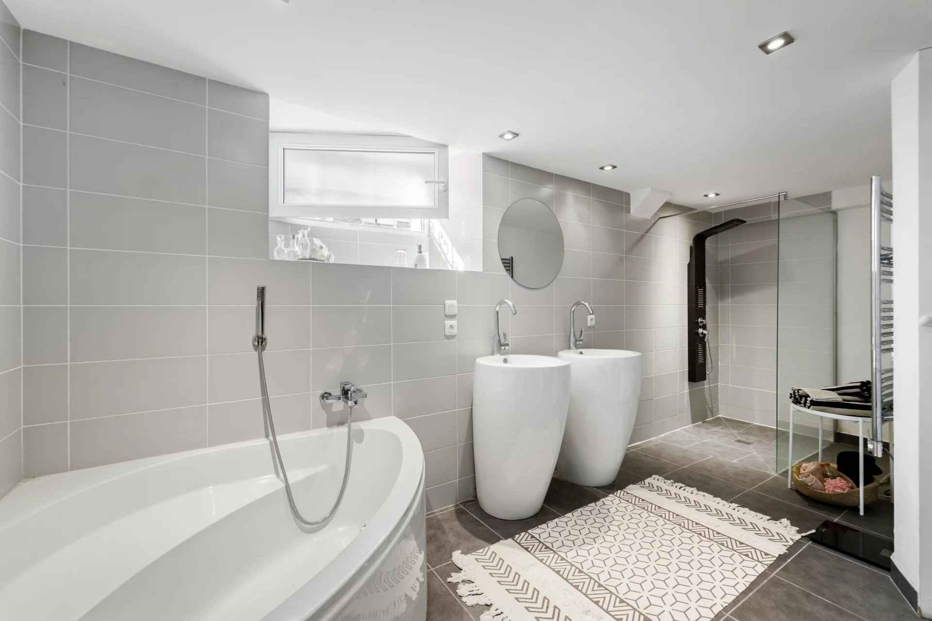 516f25e5b221618d97ea6d6bee5ebbba c68f5384fe 1920 original - Attribut alt par défaut.