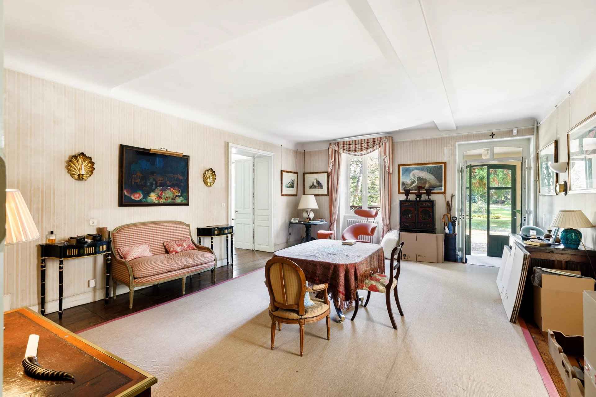 B4f250f205712745fc2352949ebd3713 9712de1e2e 1920 original - Attribut alt par défaut.