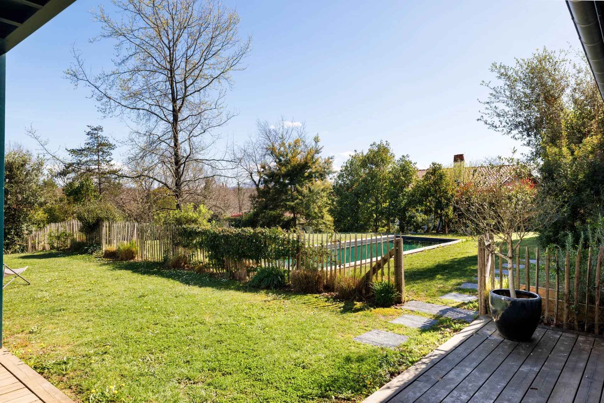 A13c2af6ee52781ca74f41be1e199430 8af873954a 1920 original - Attribut alt par défaut.