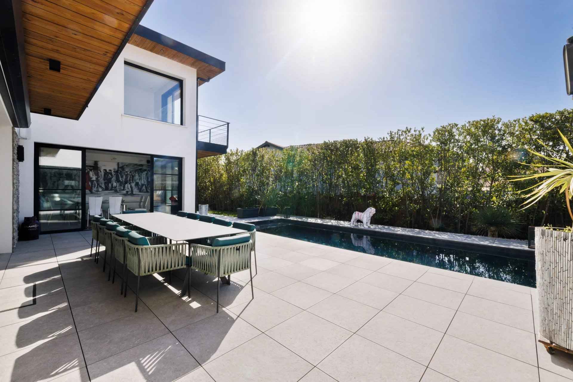 69ca82aff56ce7a1e8980cb4a5b013da ce0c205d22 1920 original - Attribut alt par défaut.