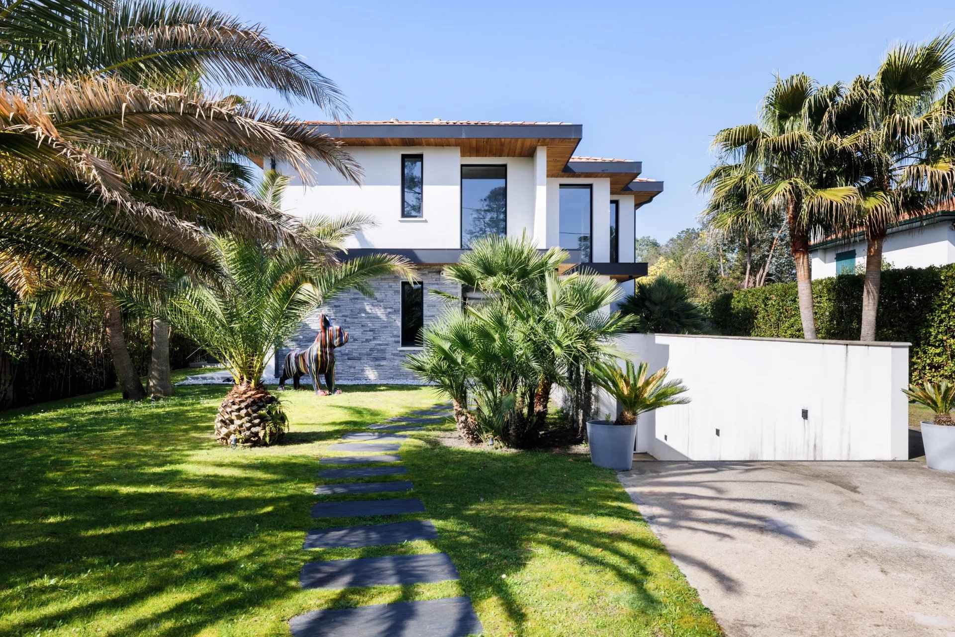 Bd1aa2717d39d35f9d5c4bb84535590a e8f3e40256 1920 original - Attribut alt par défaut.