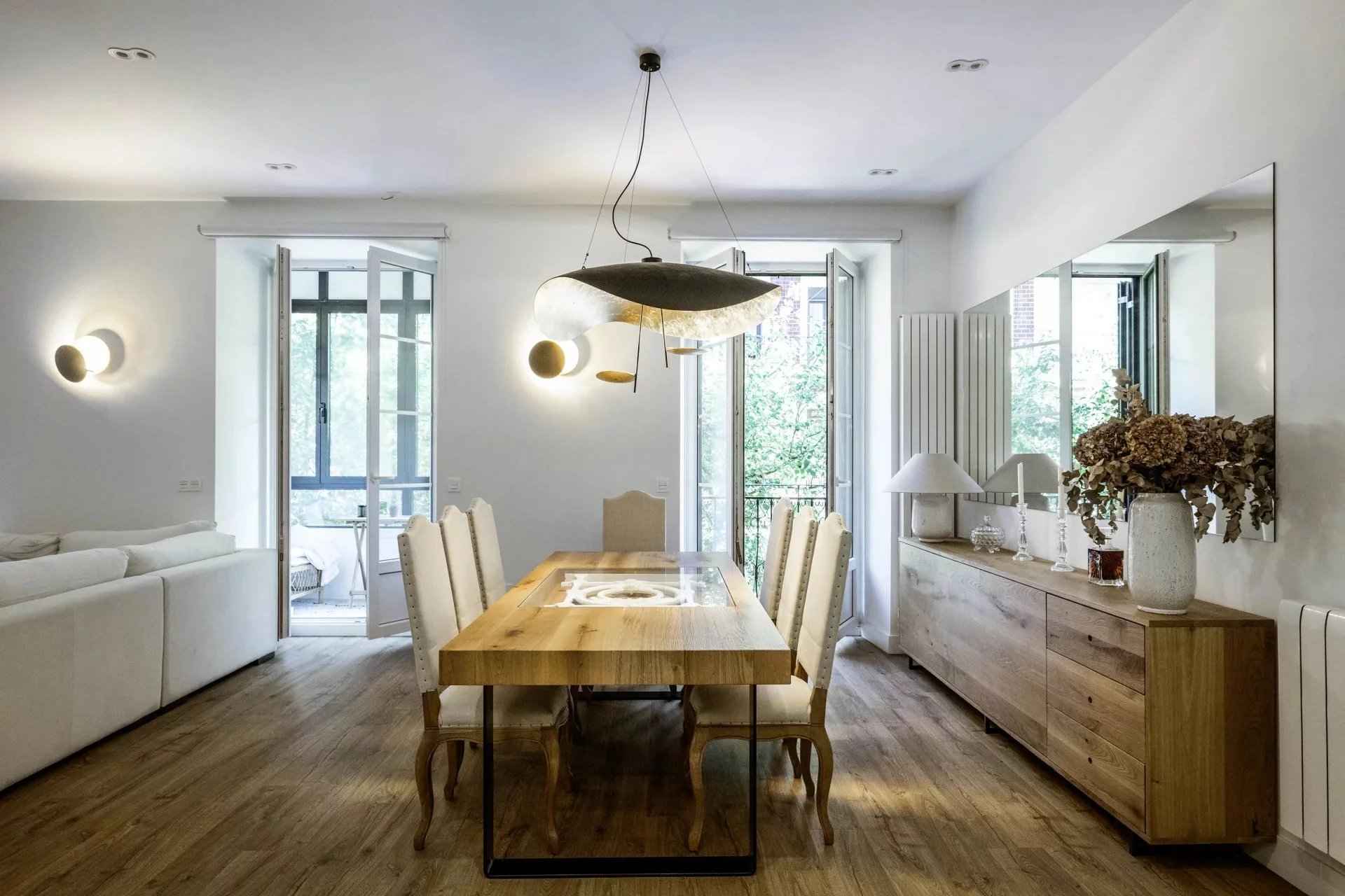 B4953b994c31c18d3717b195a444d453 72e9812c12 1920 original - Attribut alt par défaut.