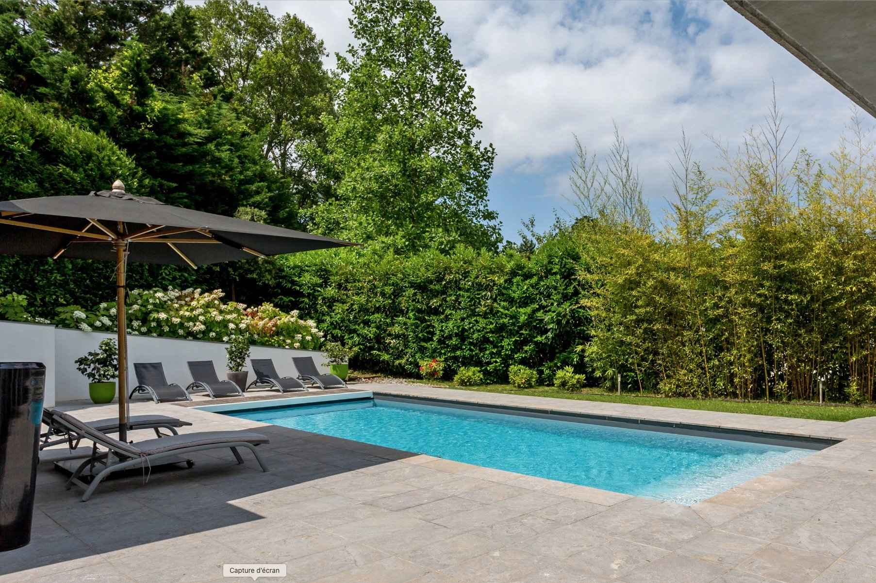 A74a9b914753262662786653f2840228 579fb331d7 1805 original - Attribut alt par défaut.