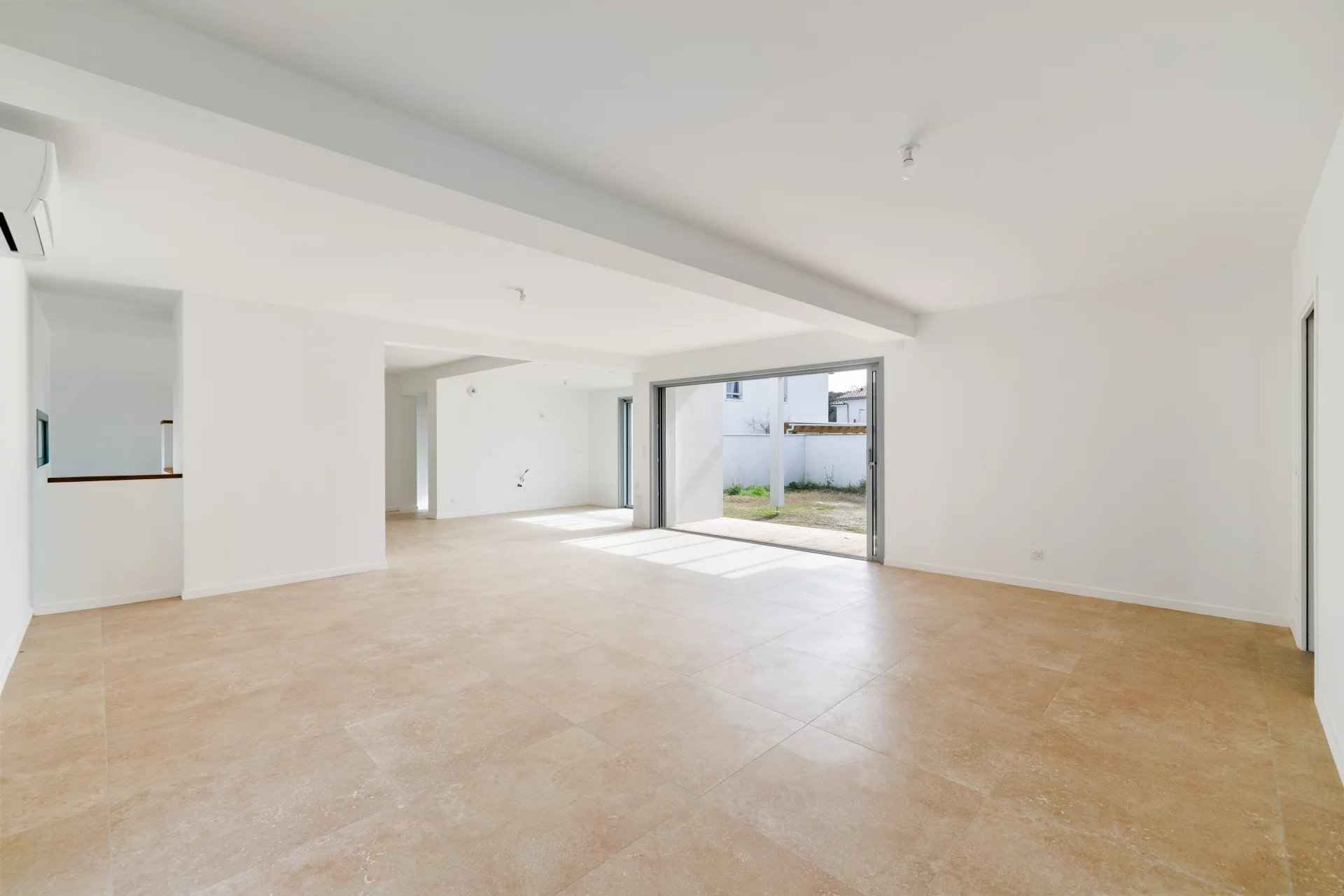 1ff999e2239001d51ed7927a7da263c4 a776ee34a9 1920 original - Attribut alt par défaut.