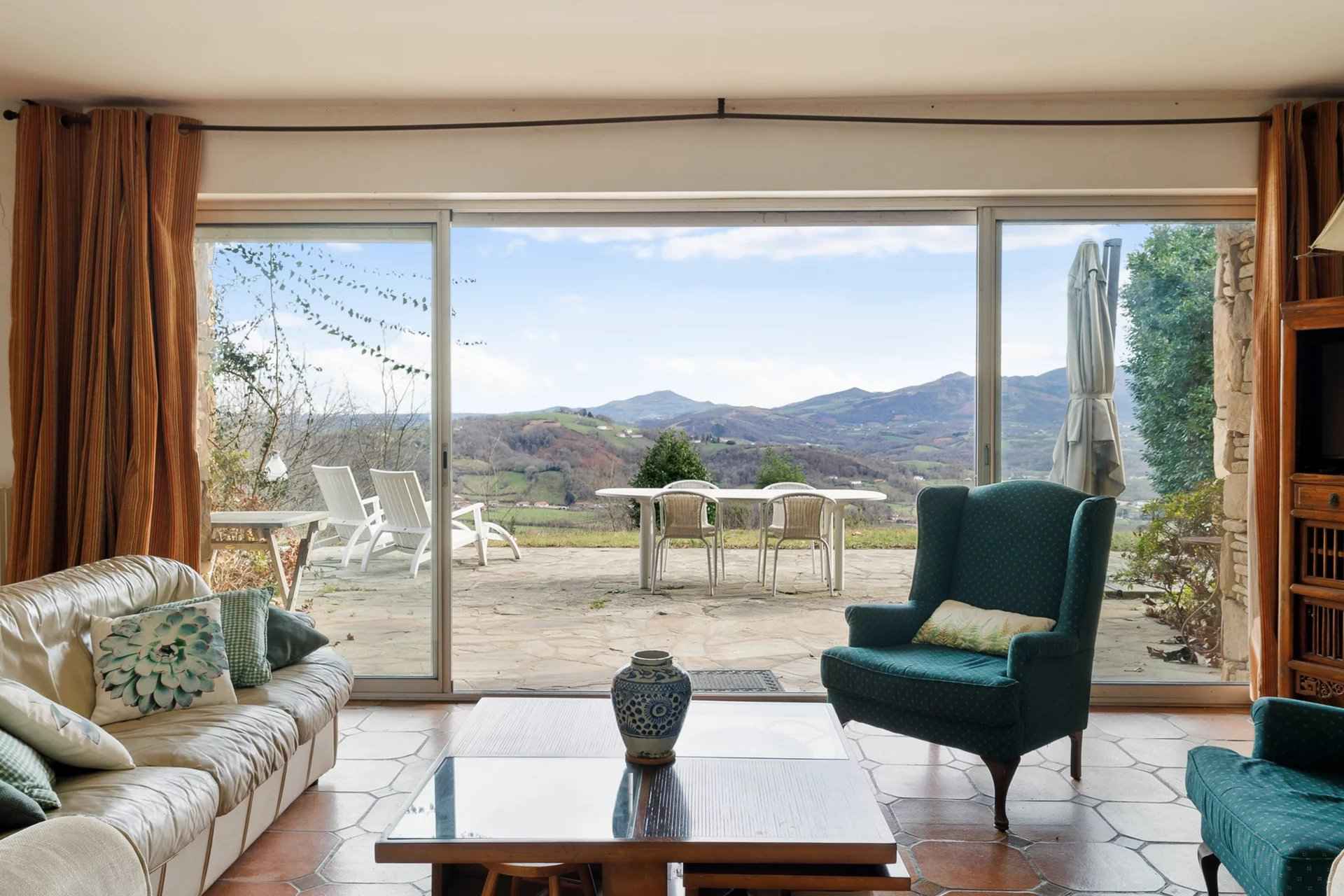 Bbd82833bc978c7c9d02b9fa48178e18 3cc083389f 1920 original - Attribut alt par défaut.