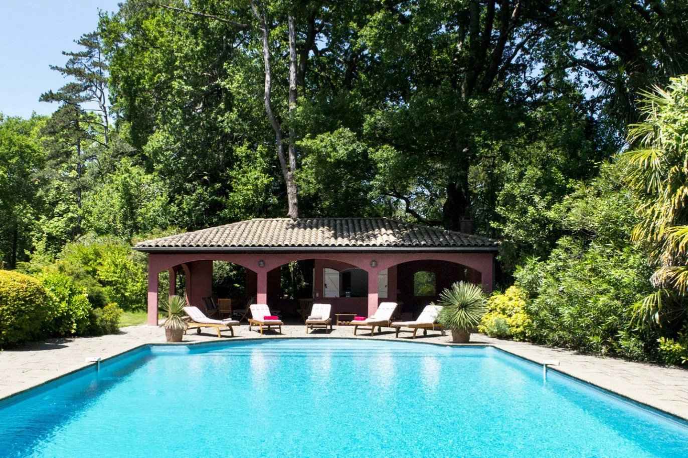 D78eea398a4226acc6f551f440c5f5f8 337cb0aa0a 1372 original - Attribut alt par défaut.