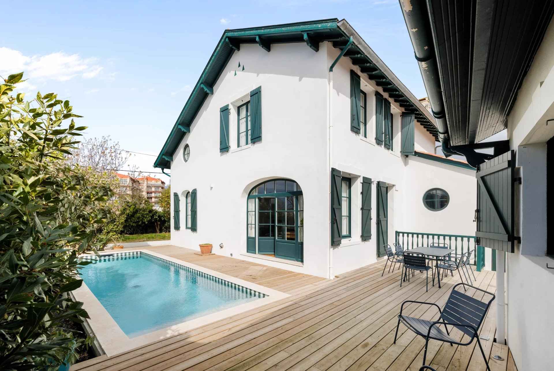 75146312e1c0f0be0af8492a555571c8 82b785550c 1920 original - Attribut alt par défaut.