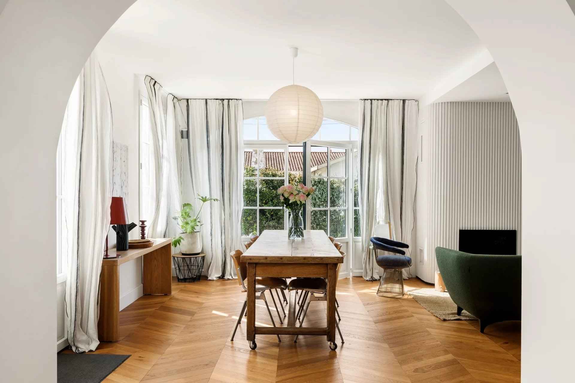 9e70a5fc51b39eed61aefa9e52b8d714 d217df3e74 1920 original - Attribut alt par défaut.