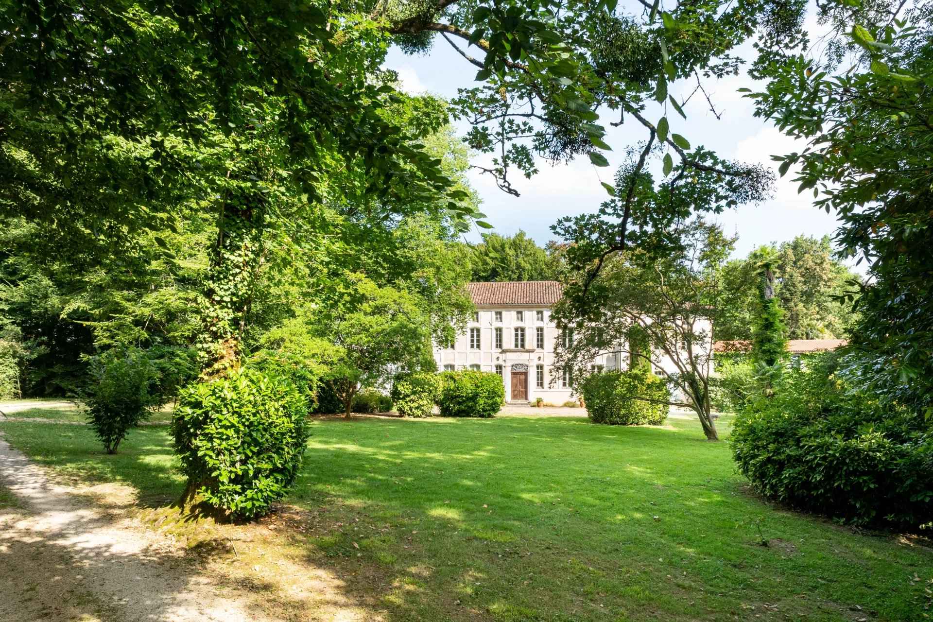 31fbfd1e9bca8c7c3d0b8dd24b245b93 16c068a660 1920 original - Attribut alt par défaut.