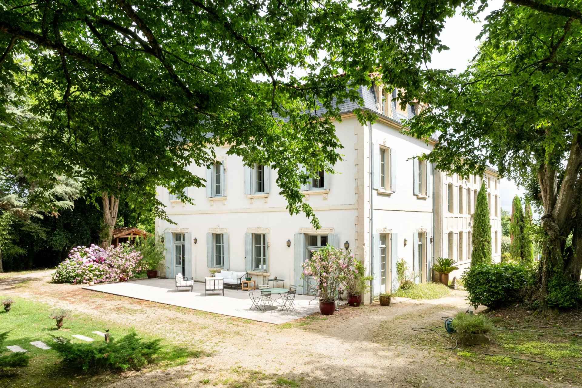 Dec820dd17c10e7cbaecdca07b6bcd0f 08f54e9e82 1920 original - Attribut alt par défaut.