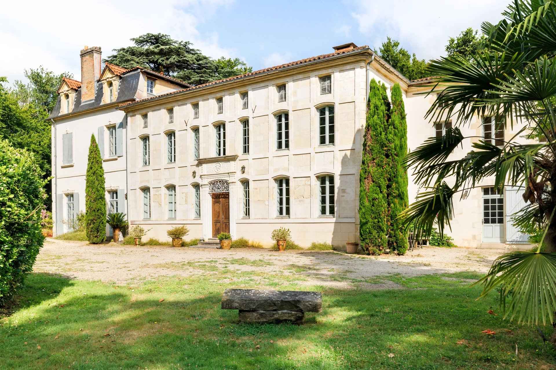 Cb3274c45303f15031263fb34d816d7b 1791b08f0c 1920 original - Attribut alt par défaut.