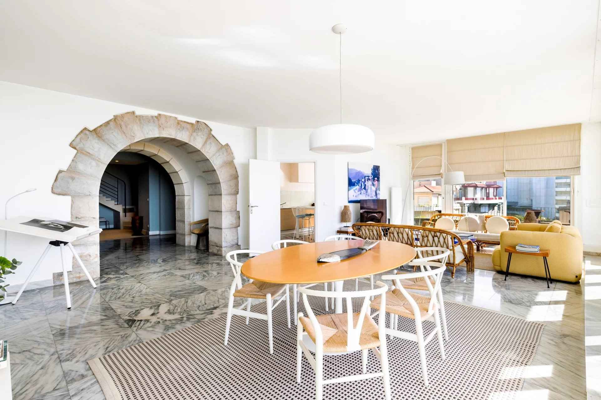 7ac1f1f0c3978a10f26afd08ad59869a 77a9eb1e2c 1920 original - Attribut alt par défaut.