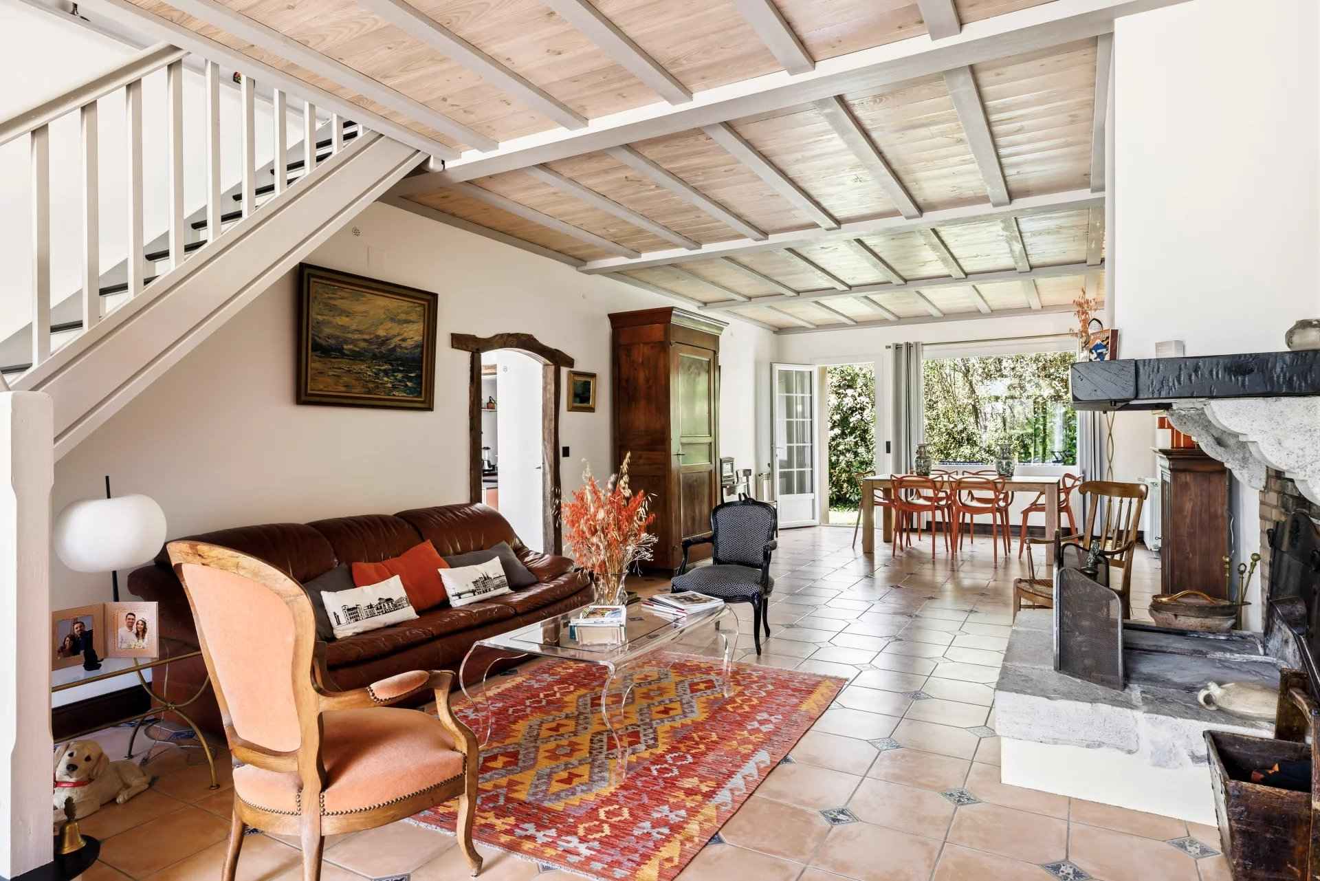 F5a5a4c2ad31a4a3306aee2c036b9b49 0f5e2a741c 1920 original - Attribut alt par défaut.