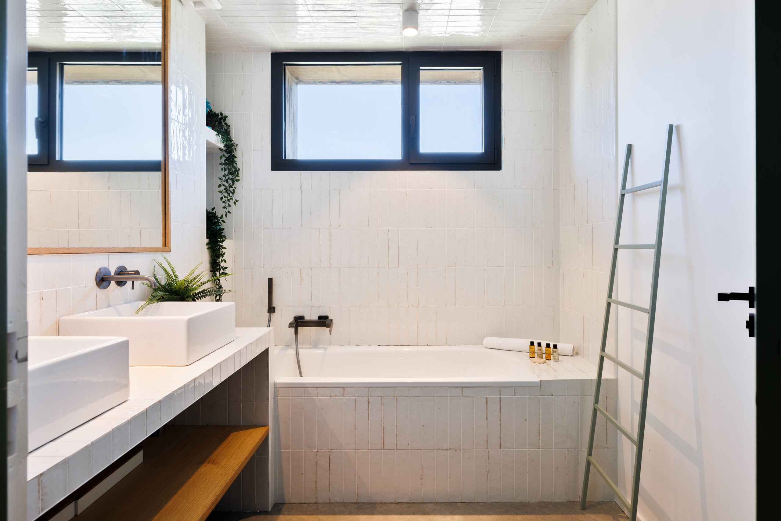 1775750766f5cabfaef86b324eaef4c07fd6751f4e - Translation missing: en.helpers.application.image_tag.default_alt