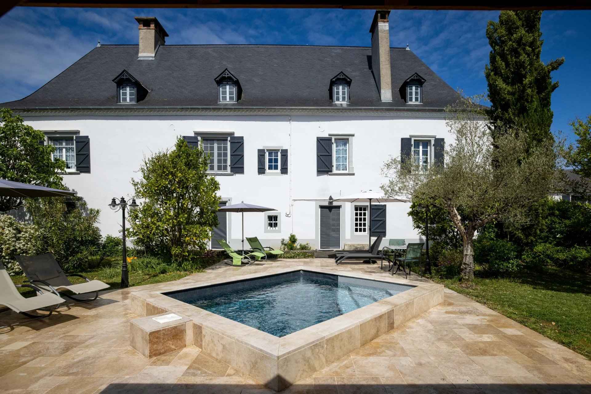 555787fb1c685ed692a0f1bd1038af12 d78c8f3606 1920 original - Attribut alt par défaut.