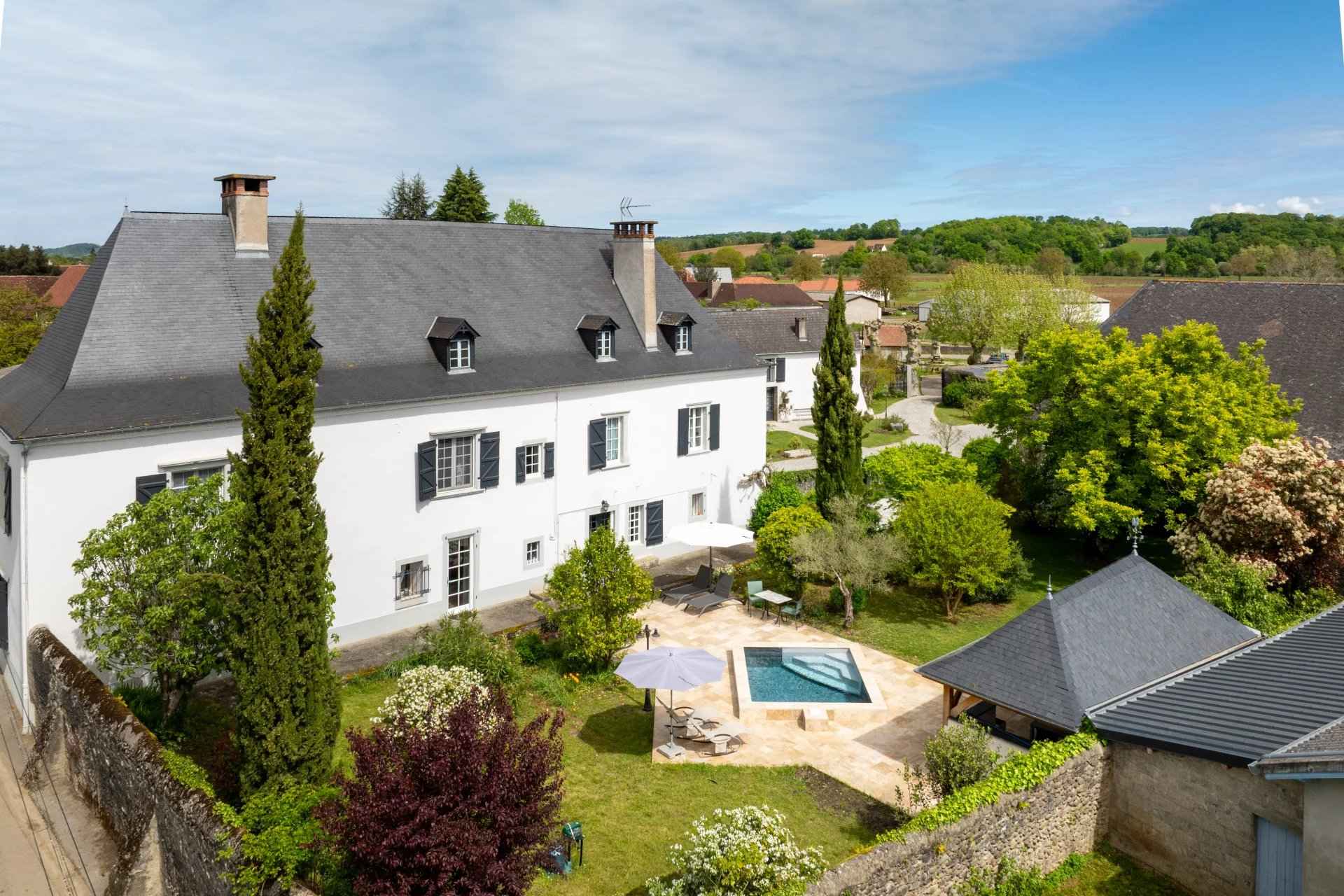 Fd3b650b011fc8c9cb1f9d4571ca88ee a91e861f27 1920 original - Attribut alt par défaut.