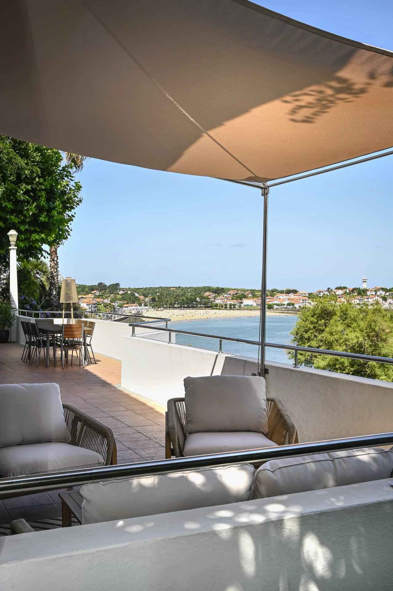 17734942780ad72d0129d6e37fe04407485bfc5931 - Attribut alt par défaut.