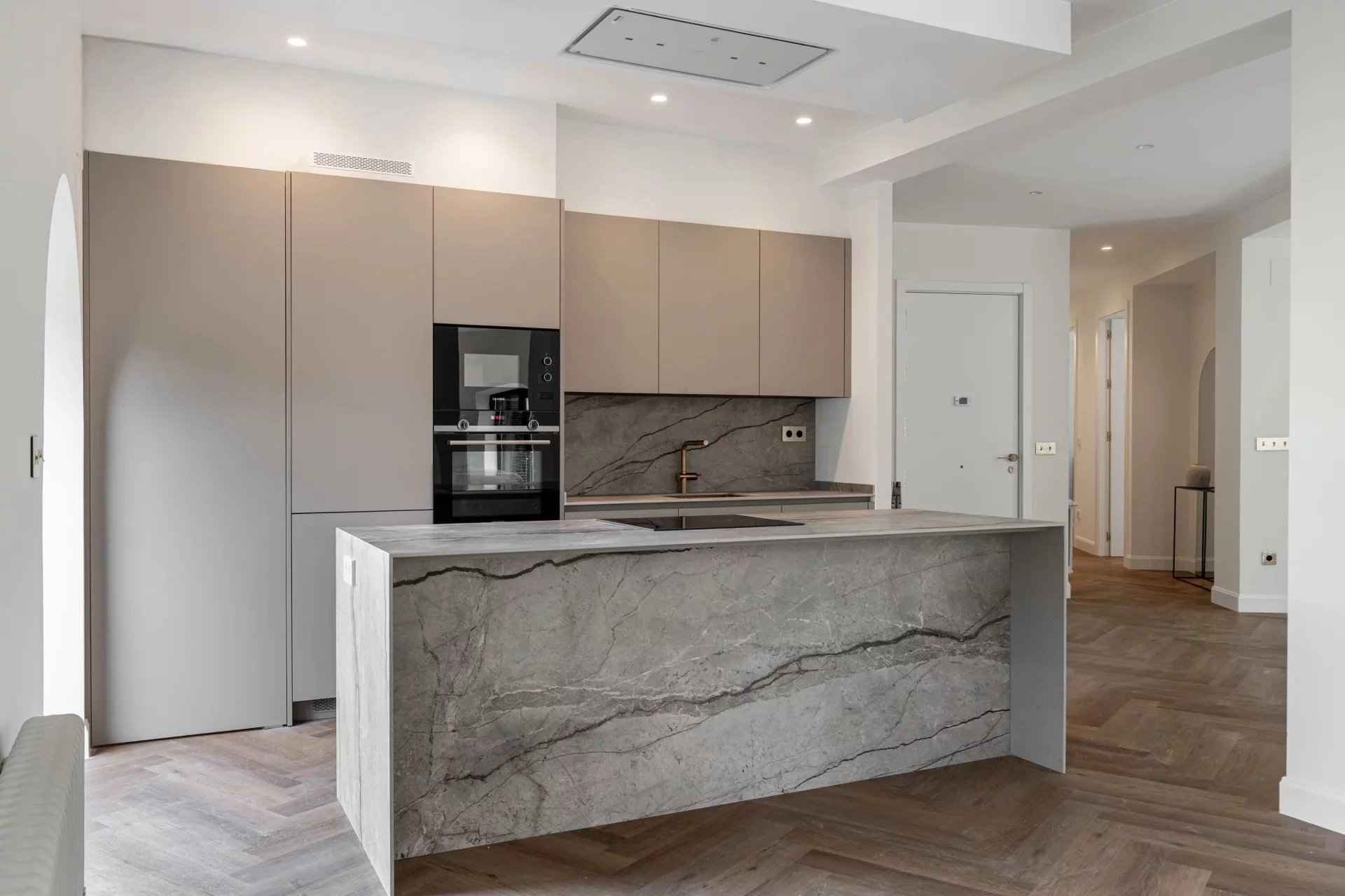 9b2fdbc3c2d5f387c0fe515fad5d9d46 c23150bfe9 1920 original - Translation missing: en.helpers.application.image_tag.default_alt