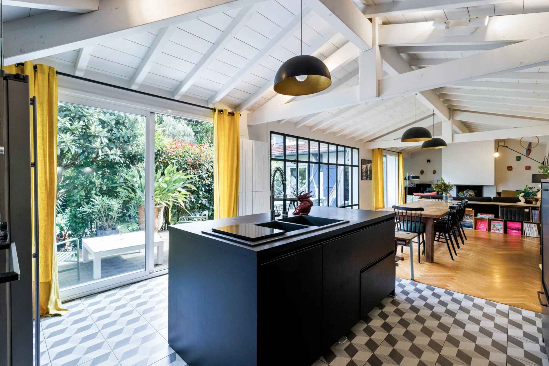 8ac2e279136ec7b8dffe1eedf3e5d628 4d3d0a0ba1 1920 original - Attribut alt par défaut.