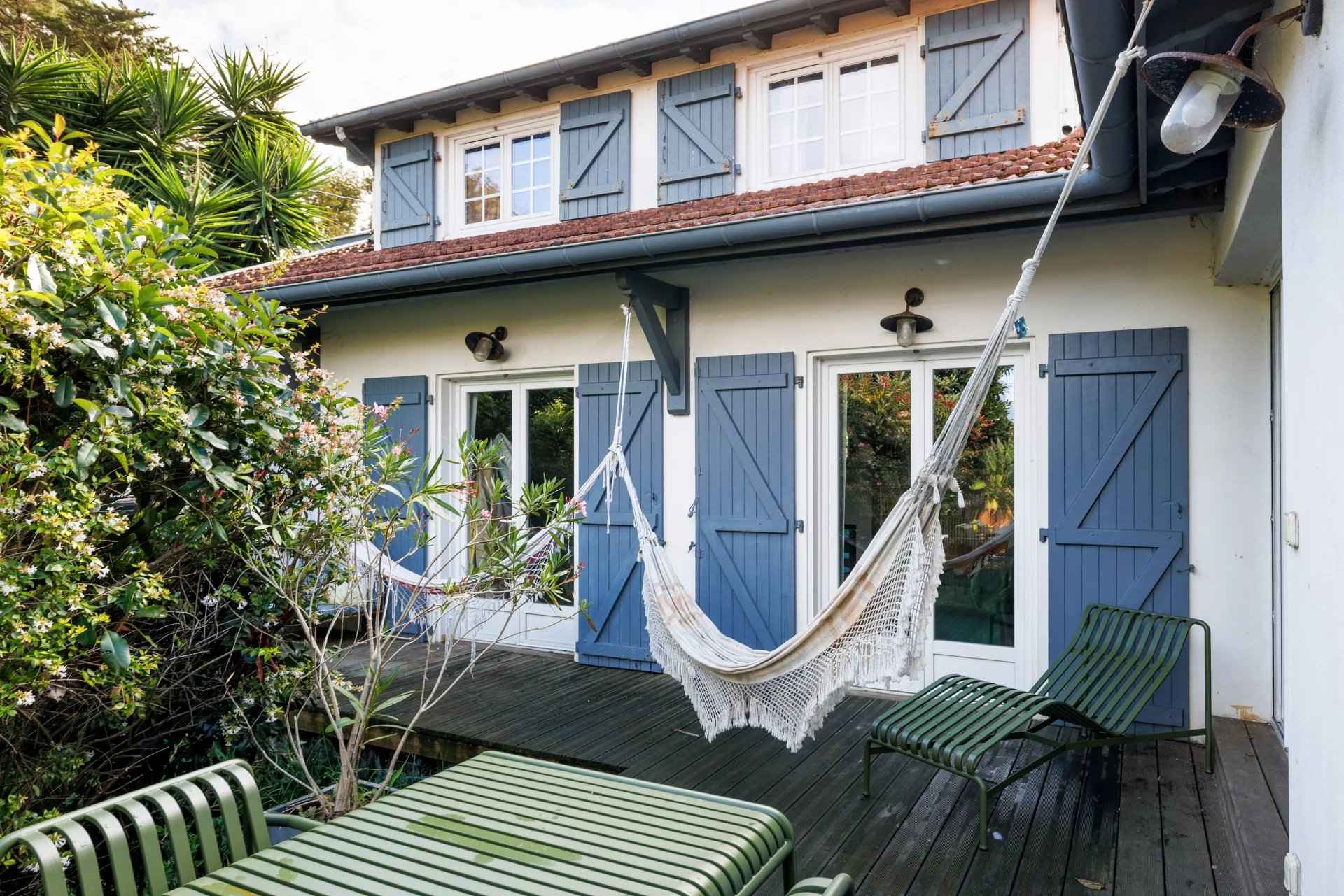 01a03d871b28e78ec6d1b7e49a53250a 044a119474 1920 original - Attribut alt par défaut.