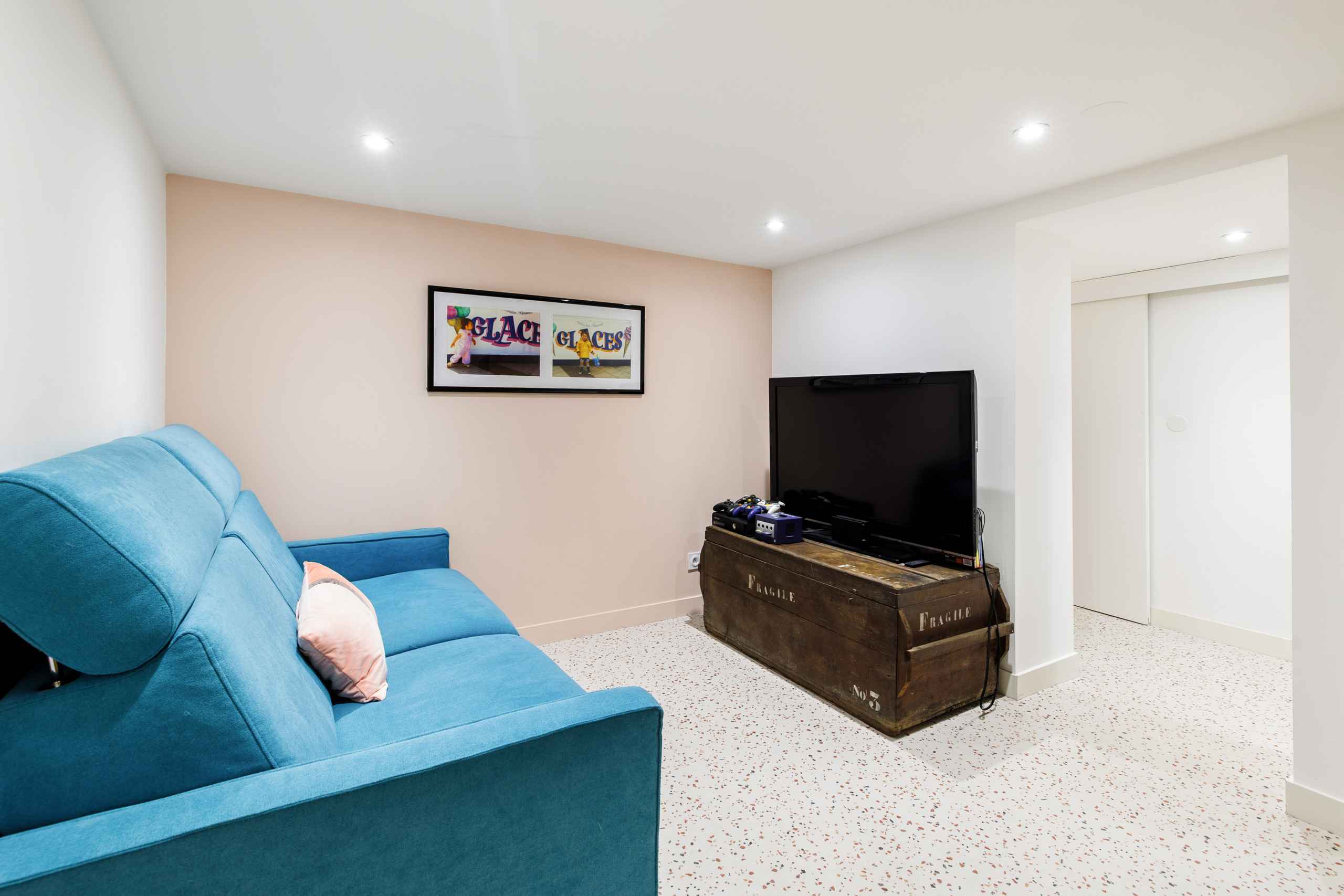 1774522810a26e71975ef302fed635fd7cca5f2013 - Translation missing: en.helpers.application.image_tag.default_alt