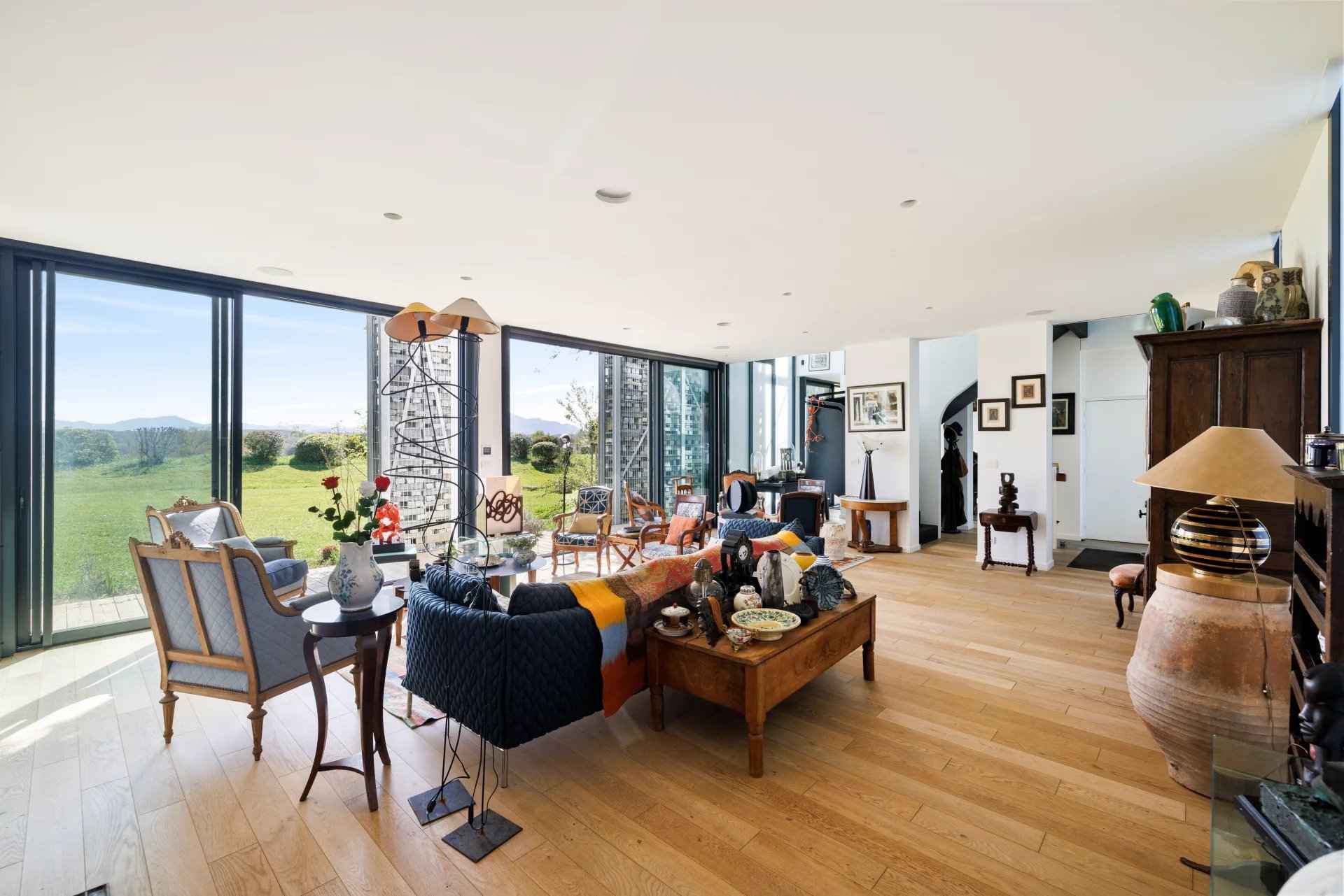 Fa5b4126923b04066c5d9492ac819c14 c6fe39b7c2 1920 original - Attribut alt par défaut.