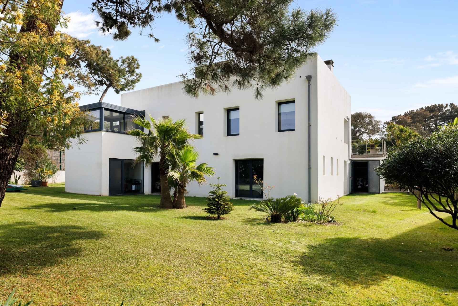 955da36b40a056f6867d995d3c7fbf76 a1832cbb3c 1920 original - Attribut alt par défaut.