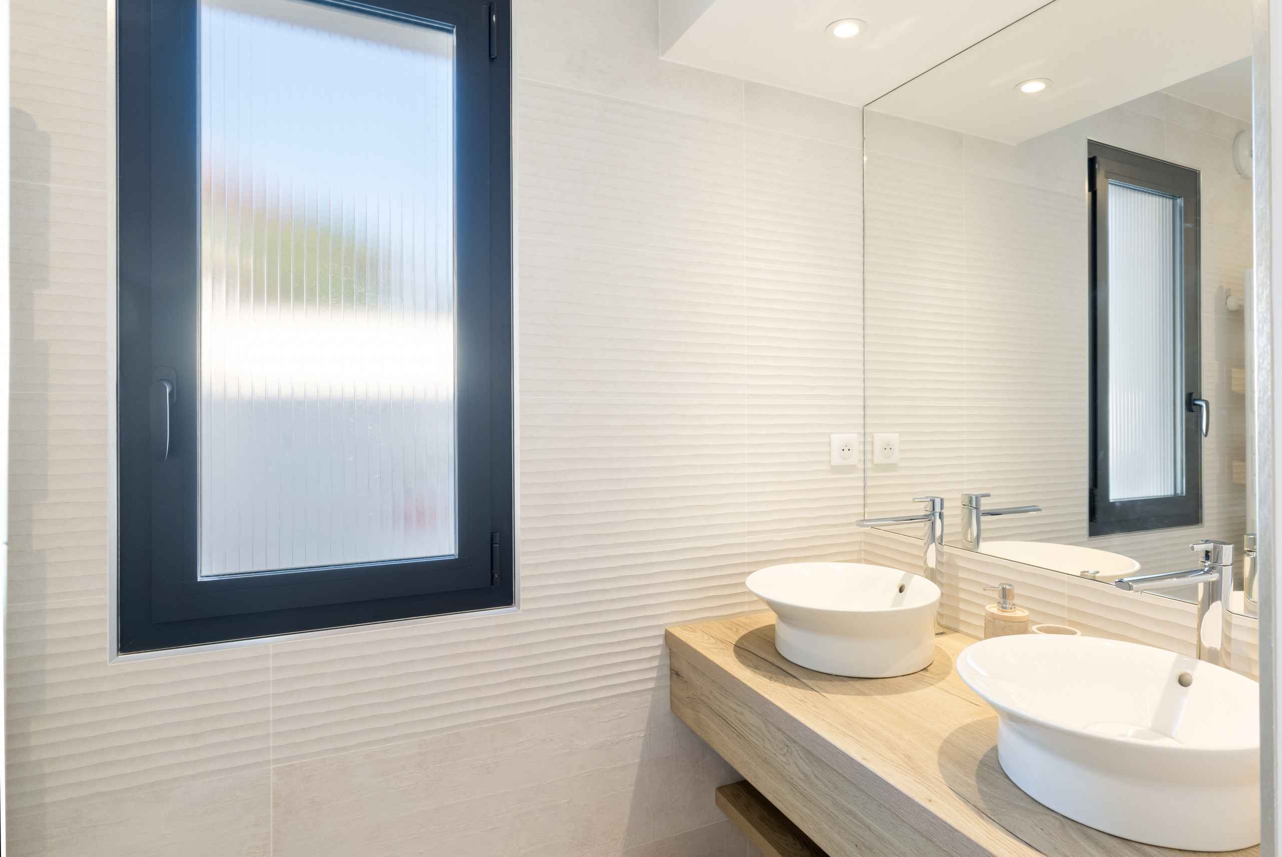 168094998848c95d6d915dcbe3b3d76c9d7dae07ab - Translation missing: en.helpers.application.image_tag.default_alt