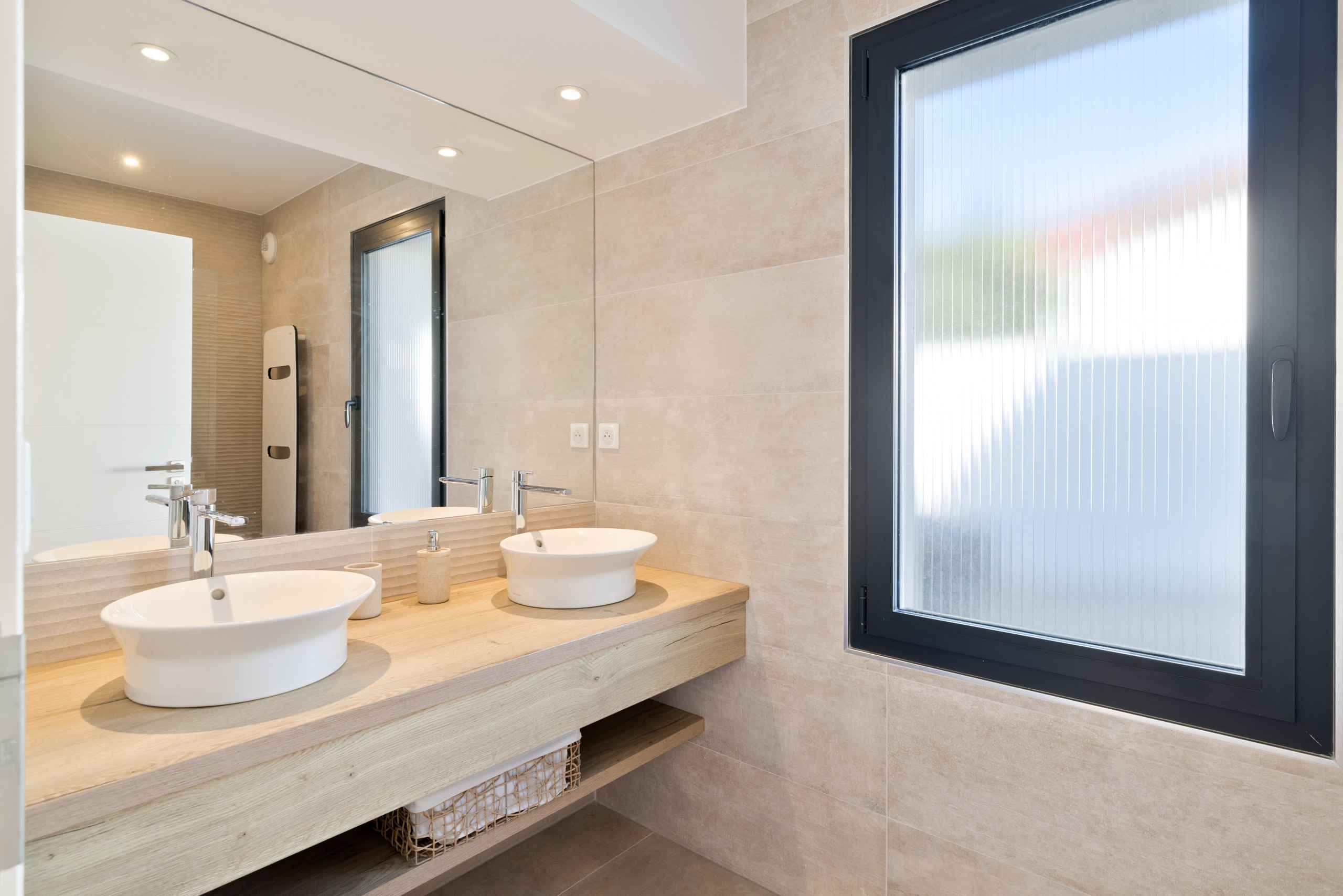 1680950038d69266d7cad3fbab36823b72a6c8119e - Translation missing: en.helpers.application.image_tag.default_alt