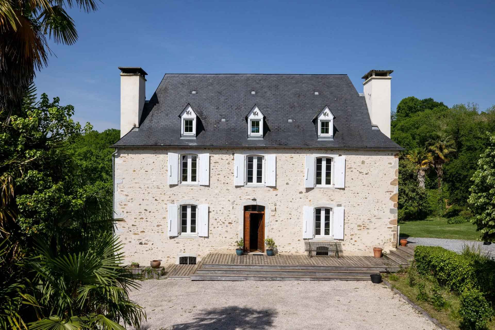 A2d575045de3ebf6f79e52ada7cdc6a2 49a8e16e70 1920 original - Translation missing: en.helpers.application.image_tag.default_alt