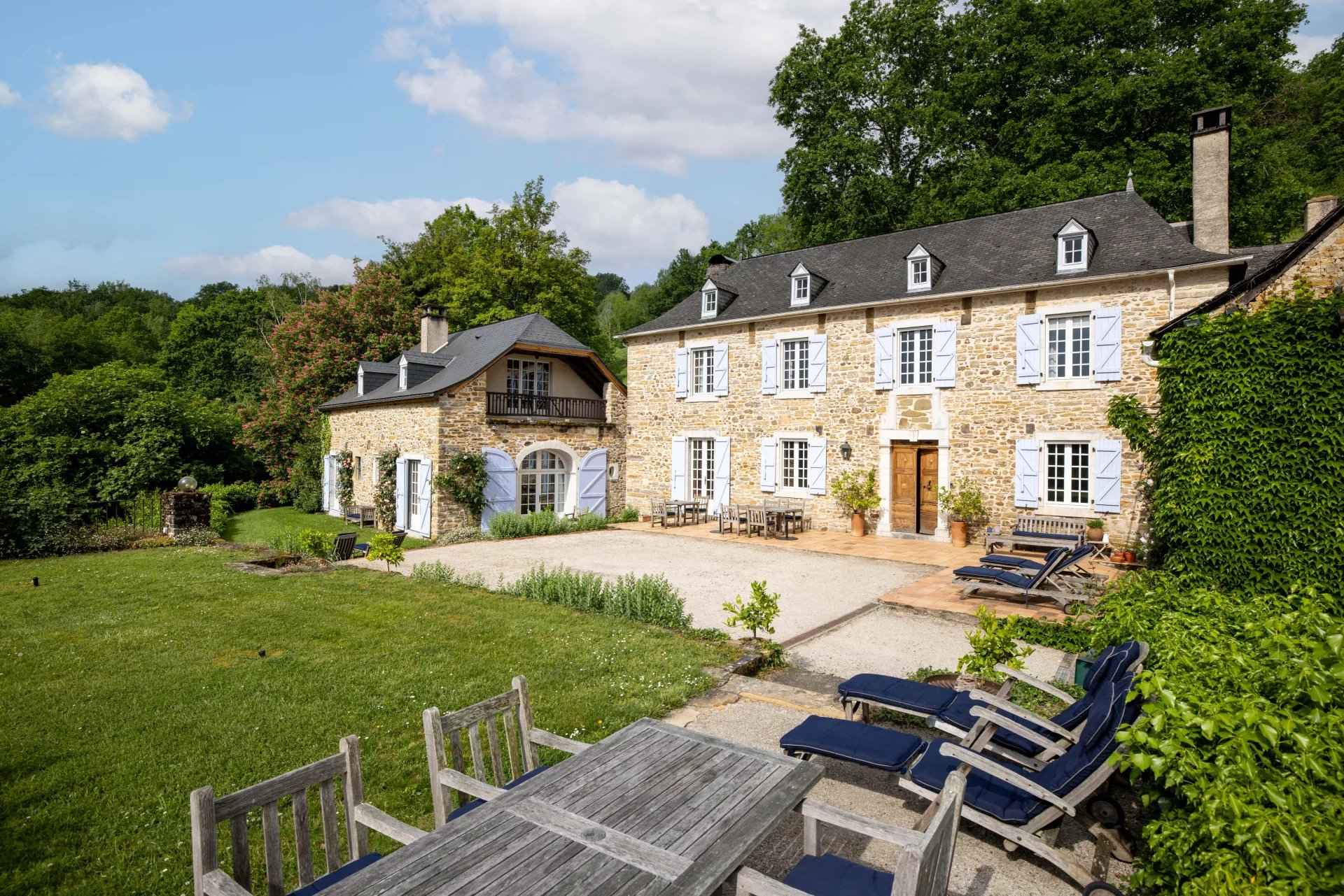 50aa1f8724decf35e95748787c4af1d2 0b53fb90fe 1920 original - Attribut alt par défaut.