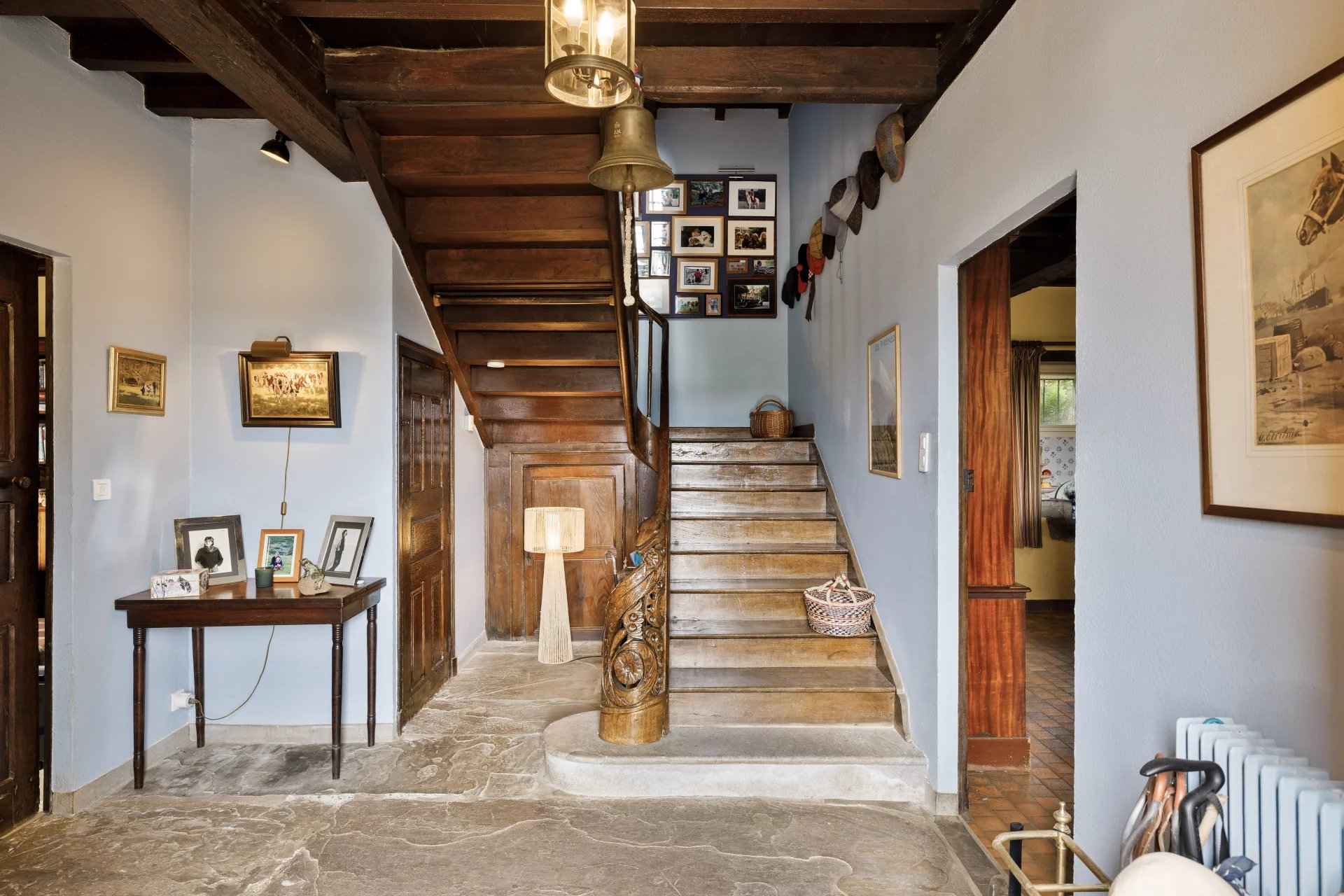 8757728d7f9c0d03a5fd10fbf712524d 7db8c1e143 1920 original - Attribut alt par défaut.